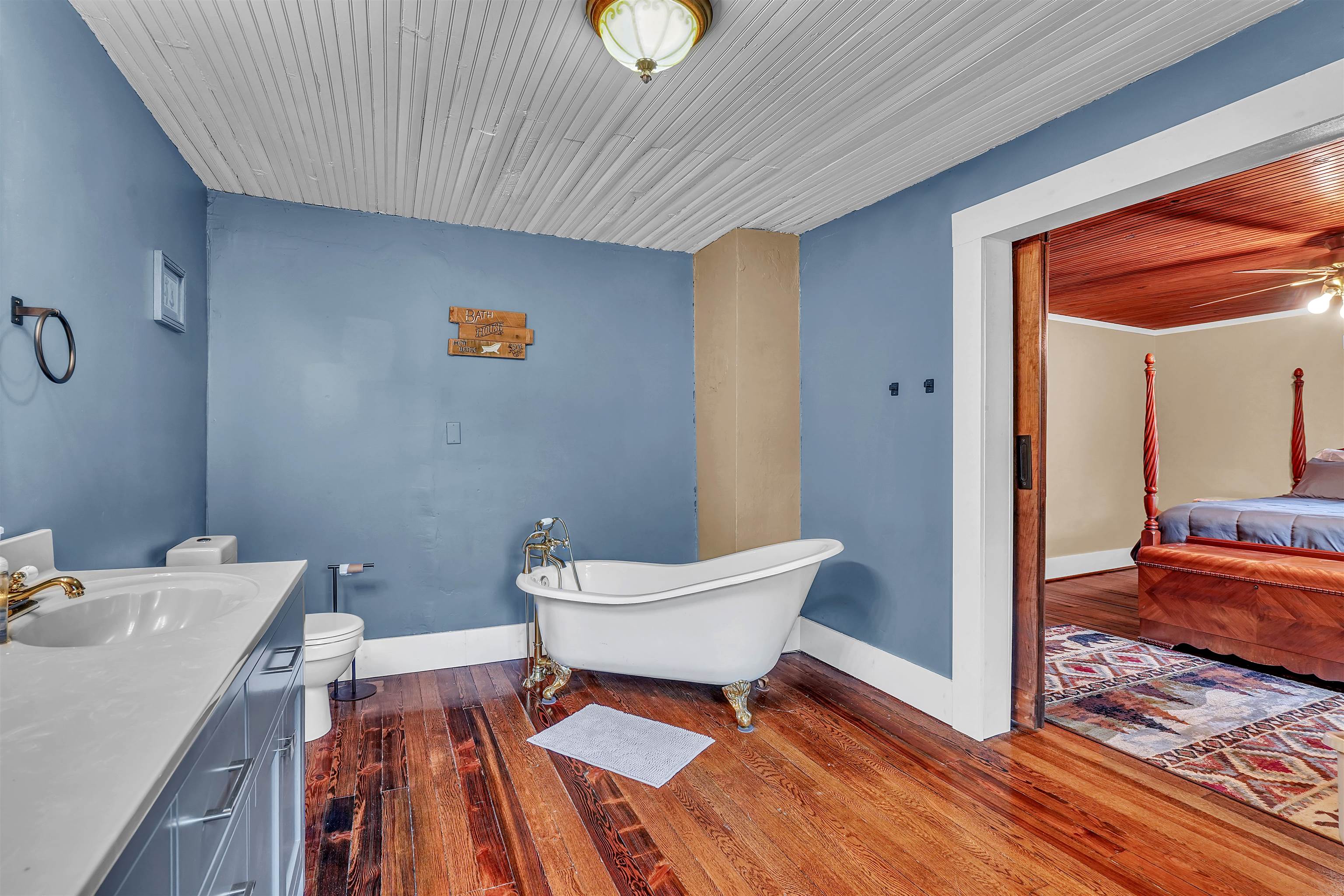 9048 Cumberland Gap Road New Castle VA 24127