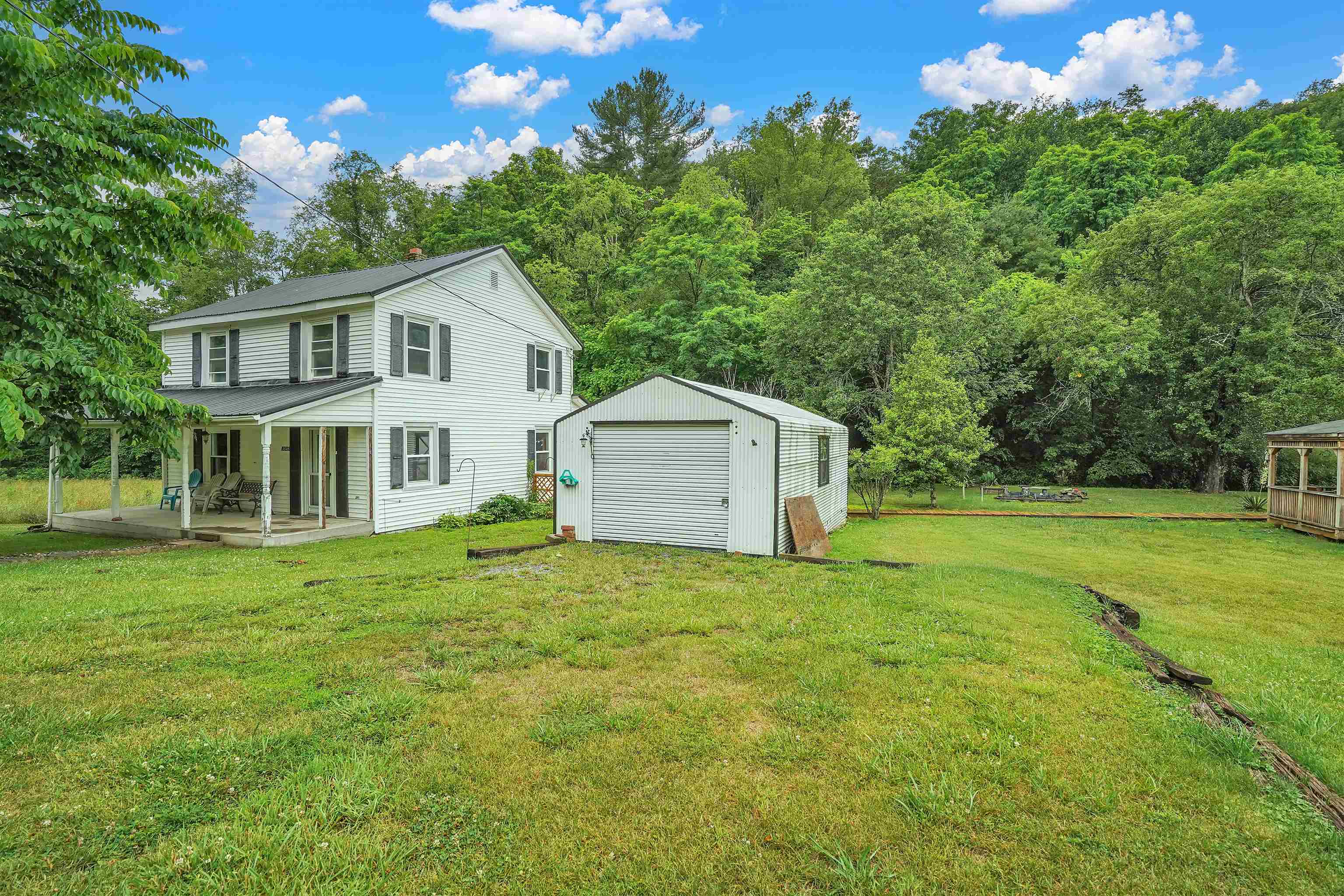 9048 Cumberland Gap Road New Castle VA 24127