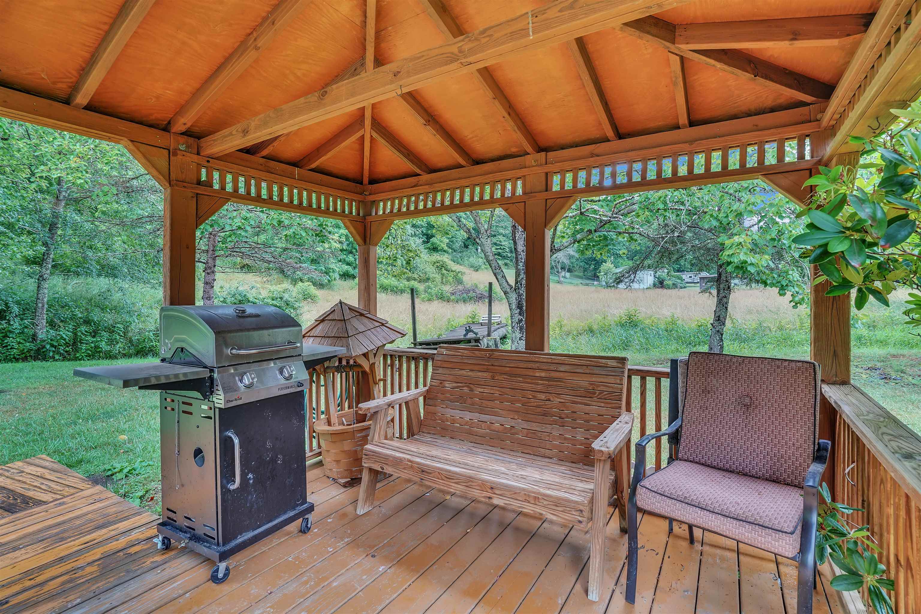 9048 Cumberland Gap Road New Castle VA 24127