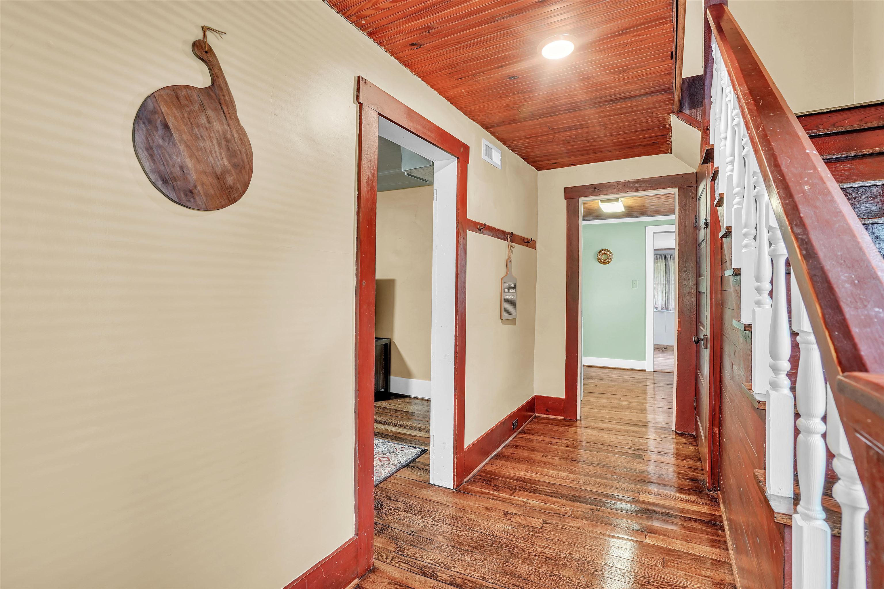 9048 Cumberland Gap Road New Castle VA 24127