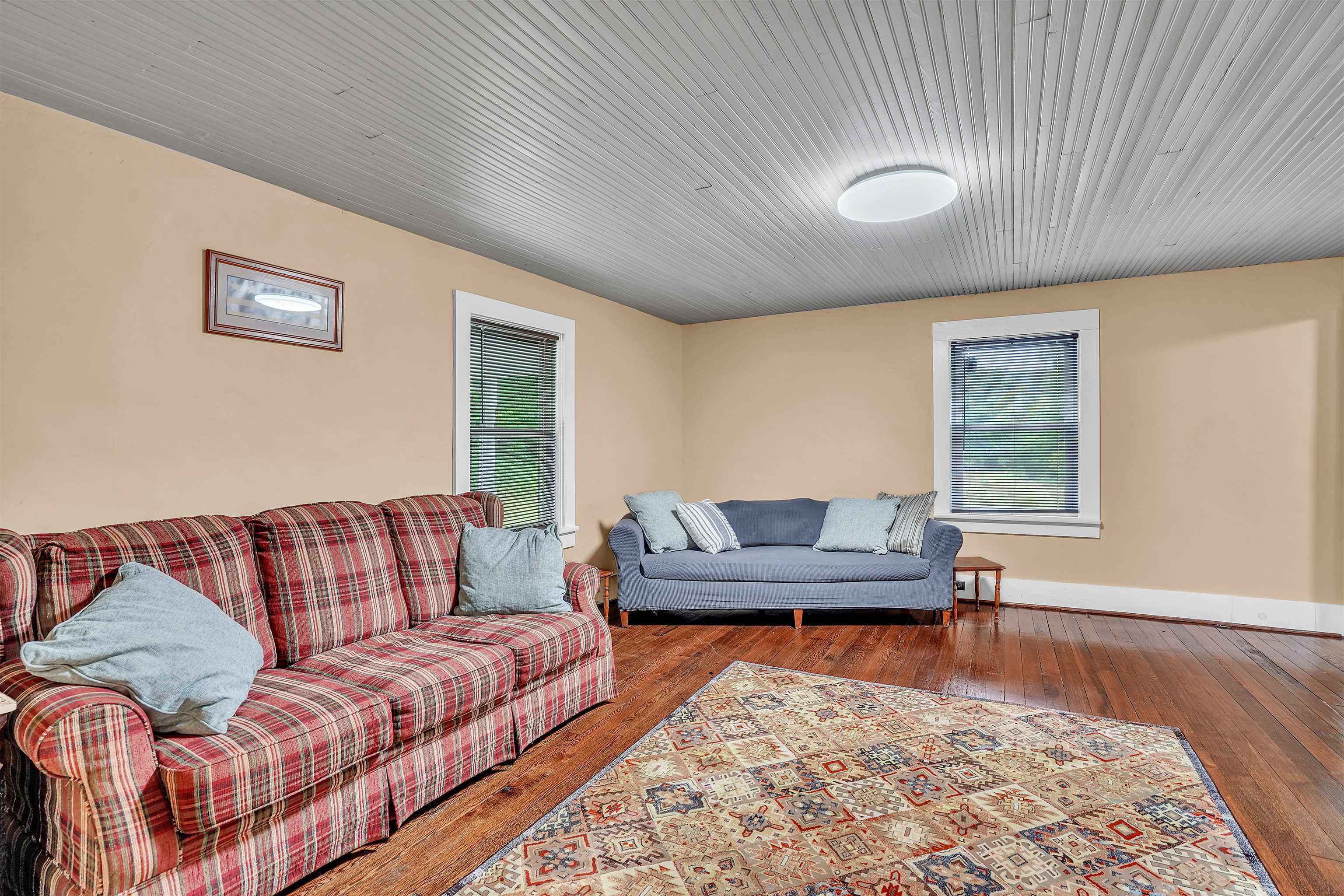 9048 Cumberland Gap Road New Castle VA 24127