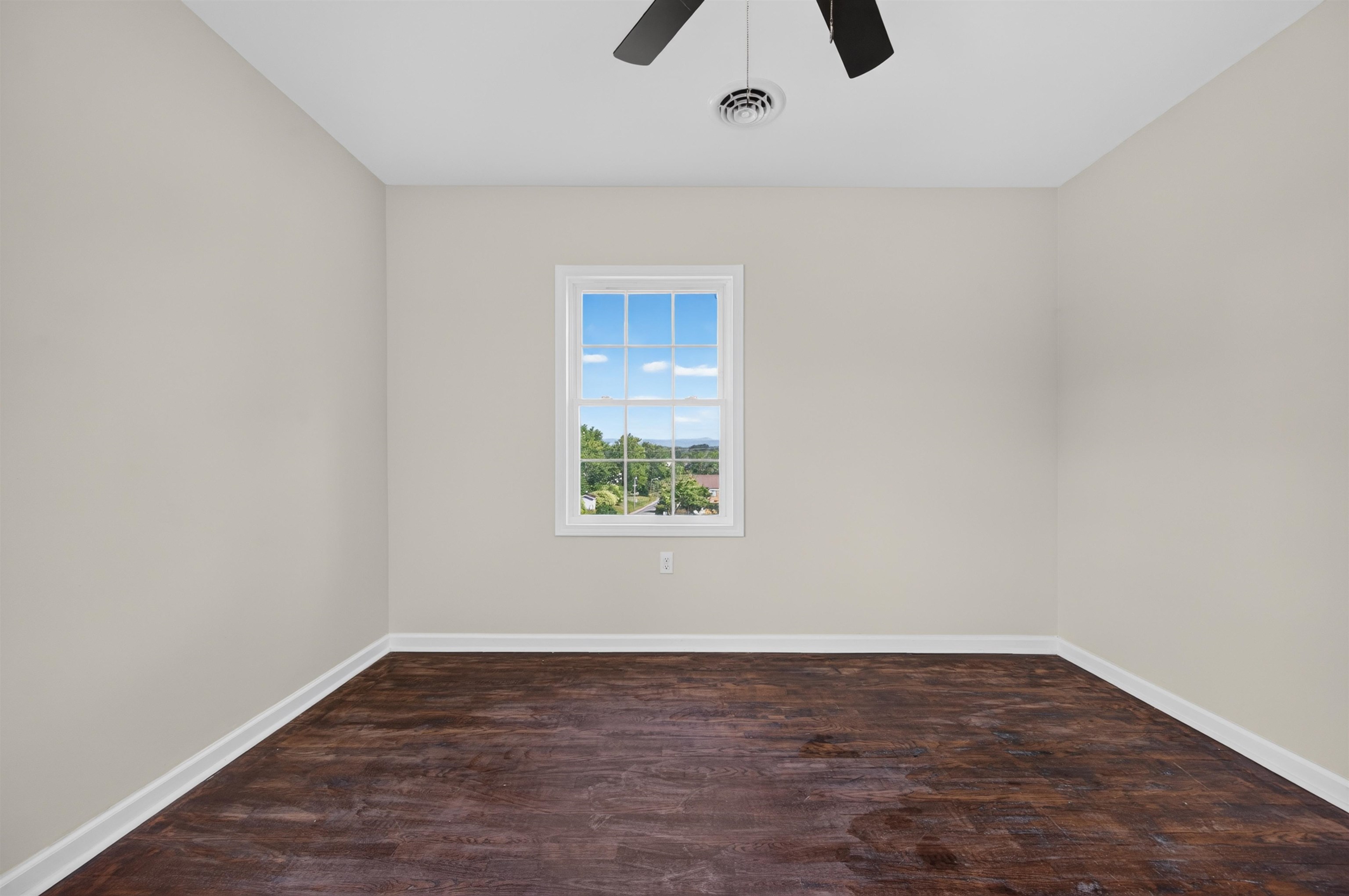 348 Jordan Street Dublin VA 24084