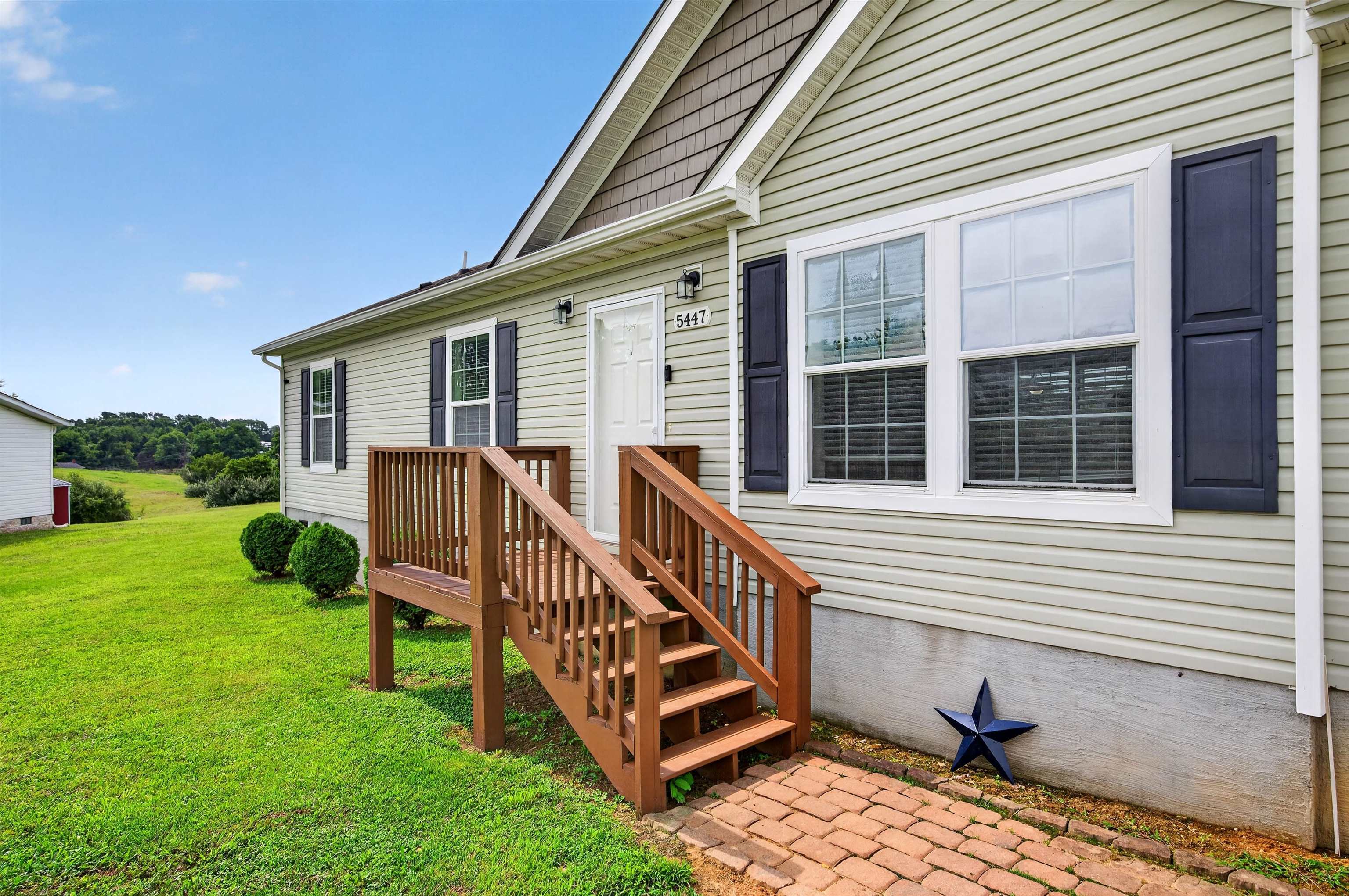 5447 Vaughan Avenue Dublin VA 24084