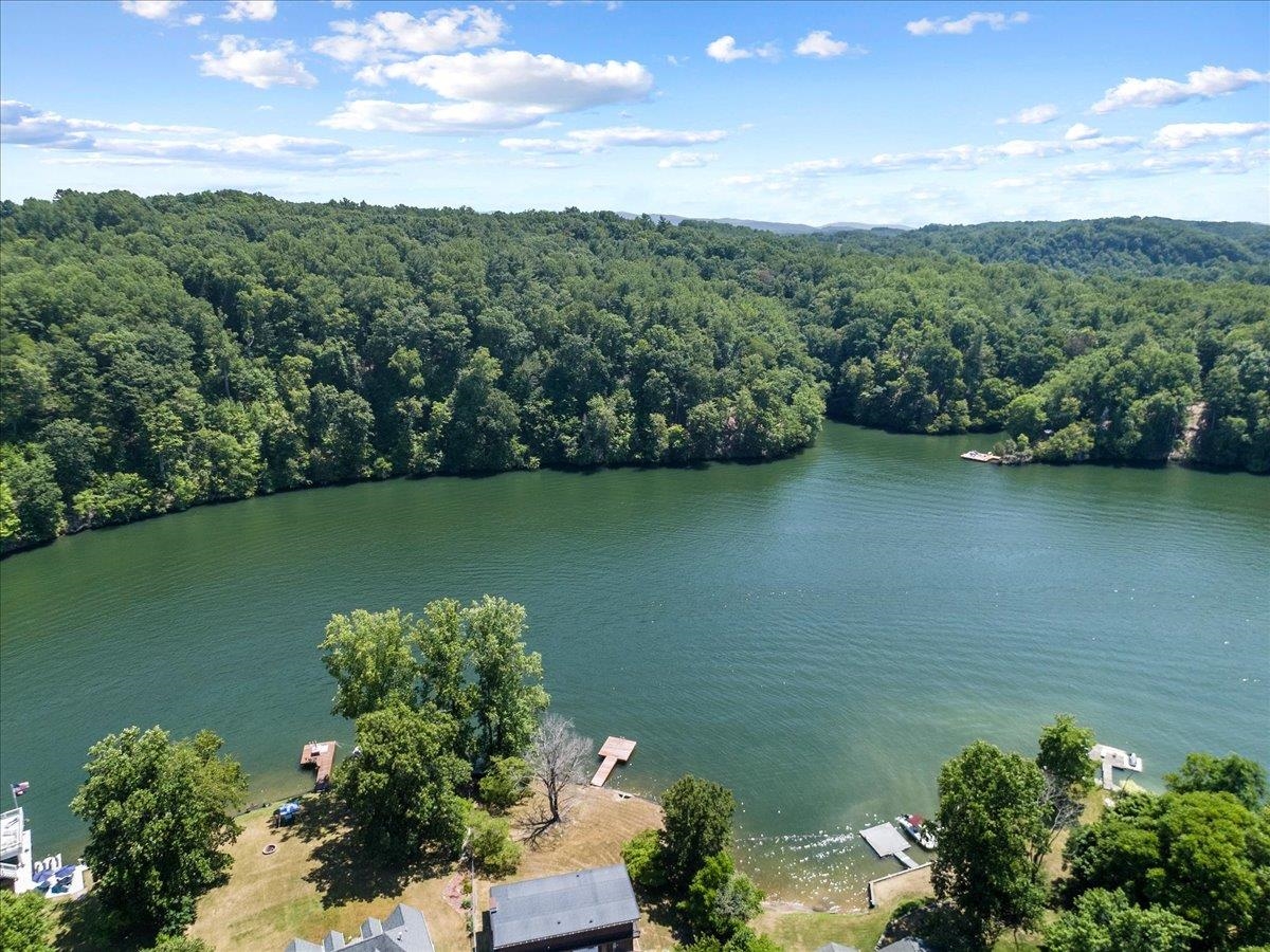 4974 Cove View Road Pulaski VA 24301