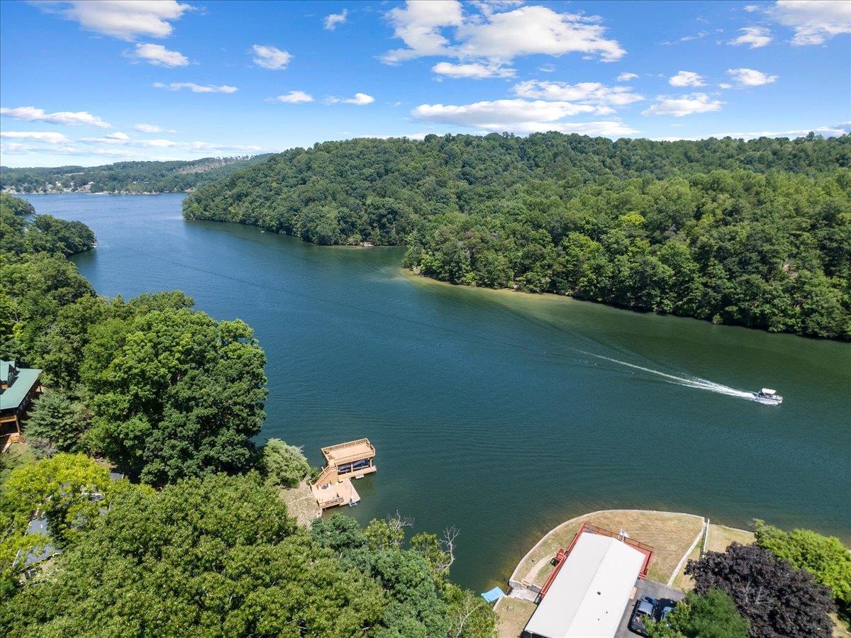 4974 Cove View Road Pulaski VA 24301