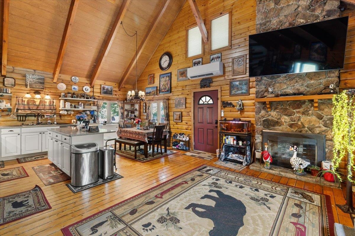 4974 Cove View Road Pulaski VA 24301
