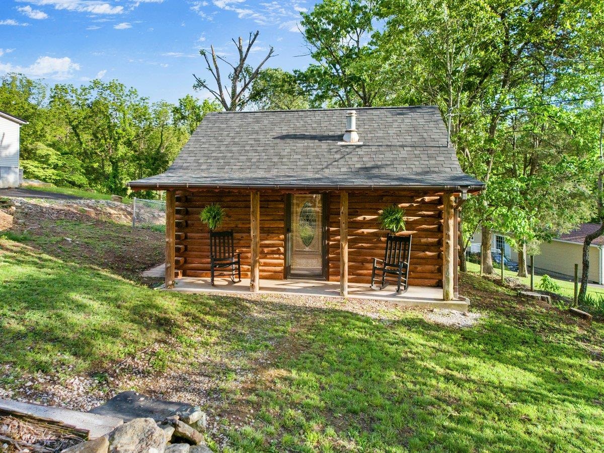 6801 Beach Drive Radford VA 24141