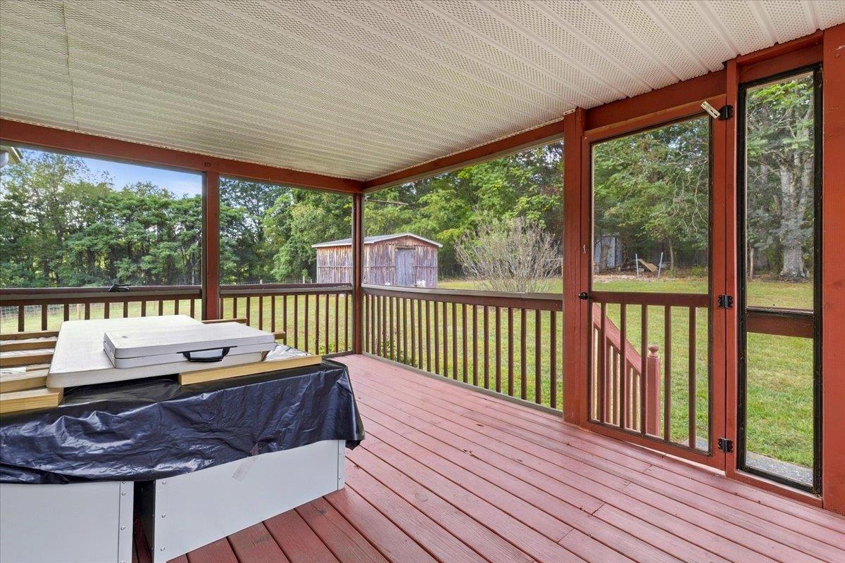 5308 Thornspring Road Pulaski VA 24301