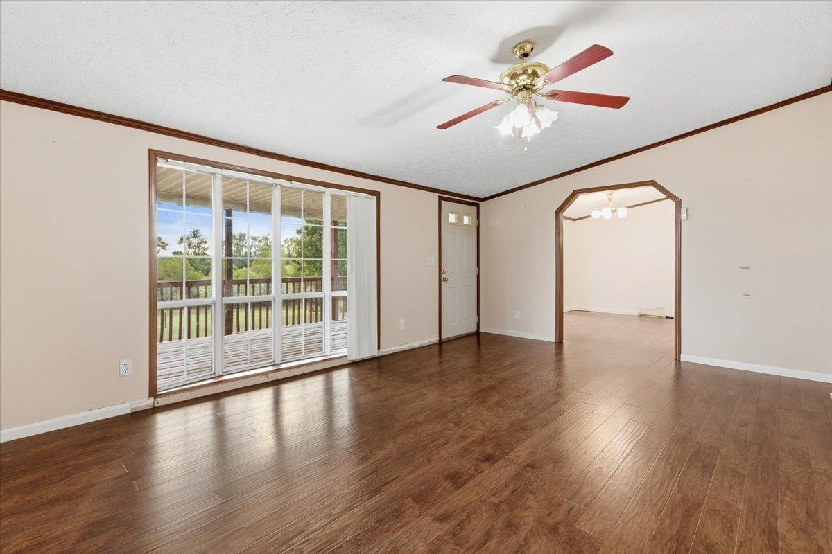 5308 Thornspring Road Pulaski VA 24301
