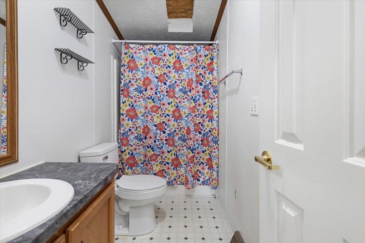 5308 Thornspring Road Pulaski VA 24301