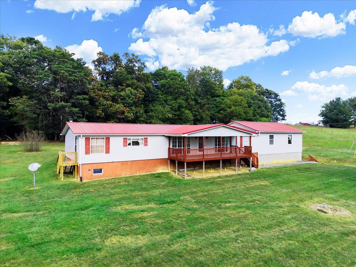 5308 Thornspring Road Pulaski VA 24301