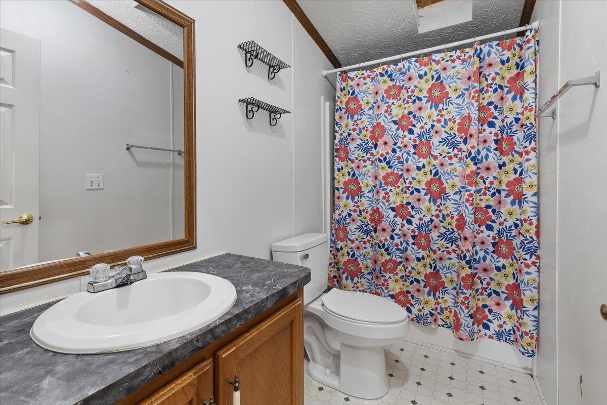 5308 Thornspring Road Pulaski VA 24301