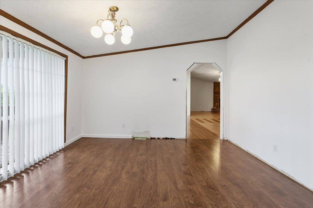 5308 Thornspring Road Pulaski VA 24301