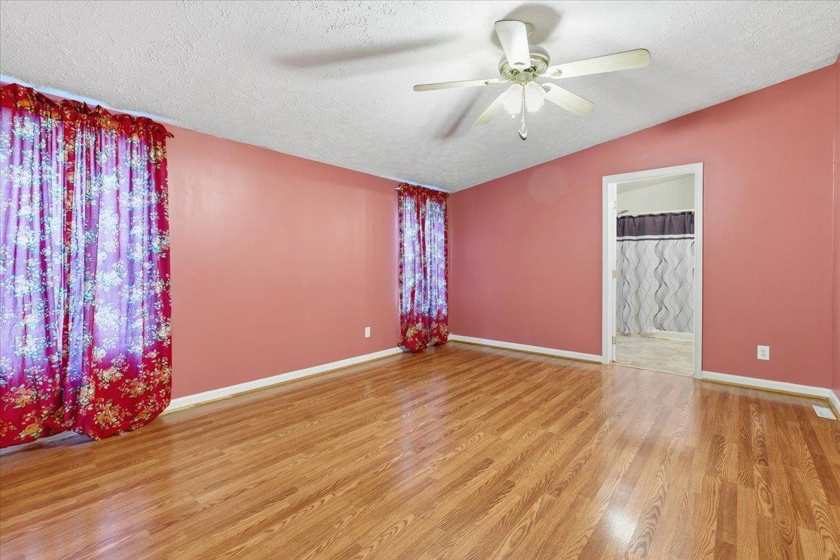 5308 Thornspring Road Pulaski VA 24301