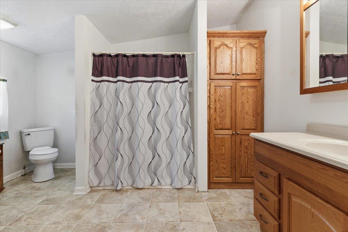 5308 Thornspring Road Pulaski VA 24301