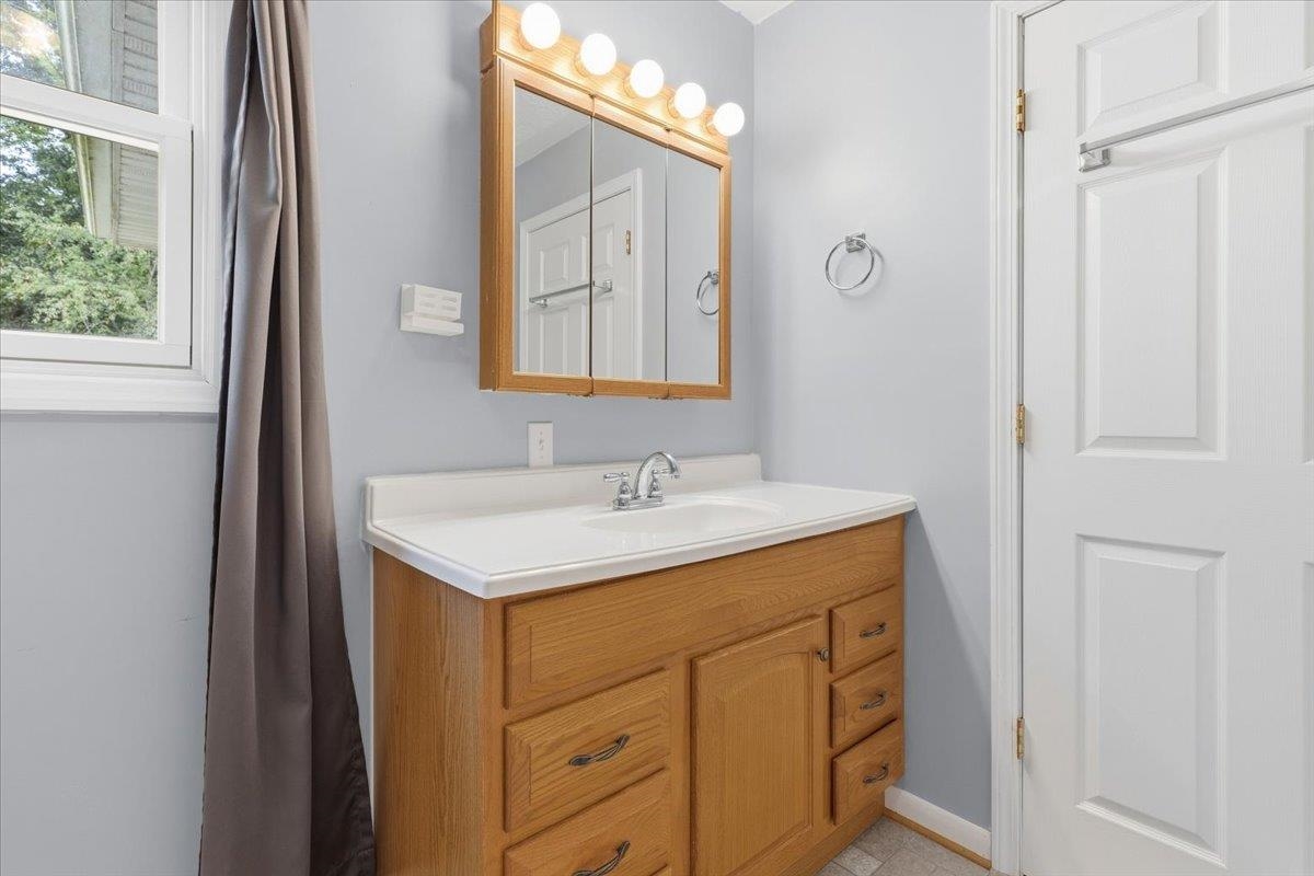 5308 Thornspring Road Pulaski VA 24301