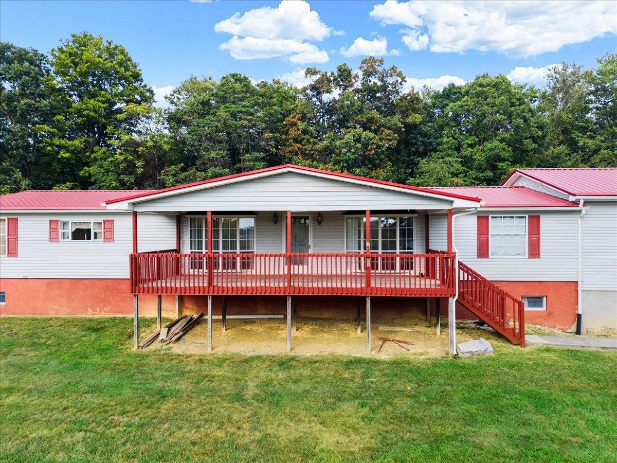 5308 Thornspring Road Pulaski VA 24301