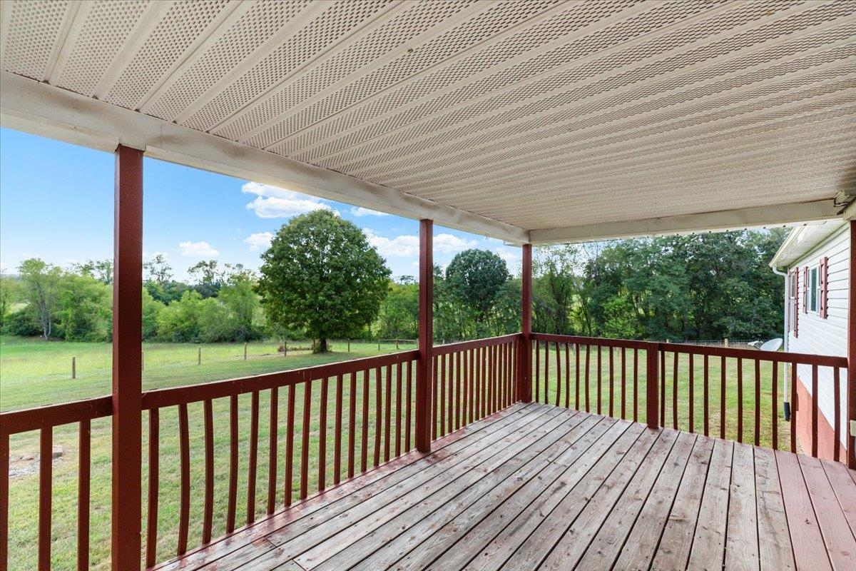 5308 Thornspring Road Pulaski VA 24301