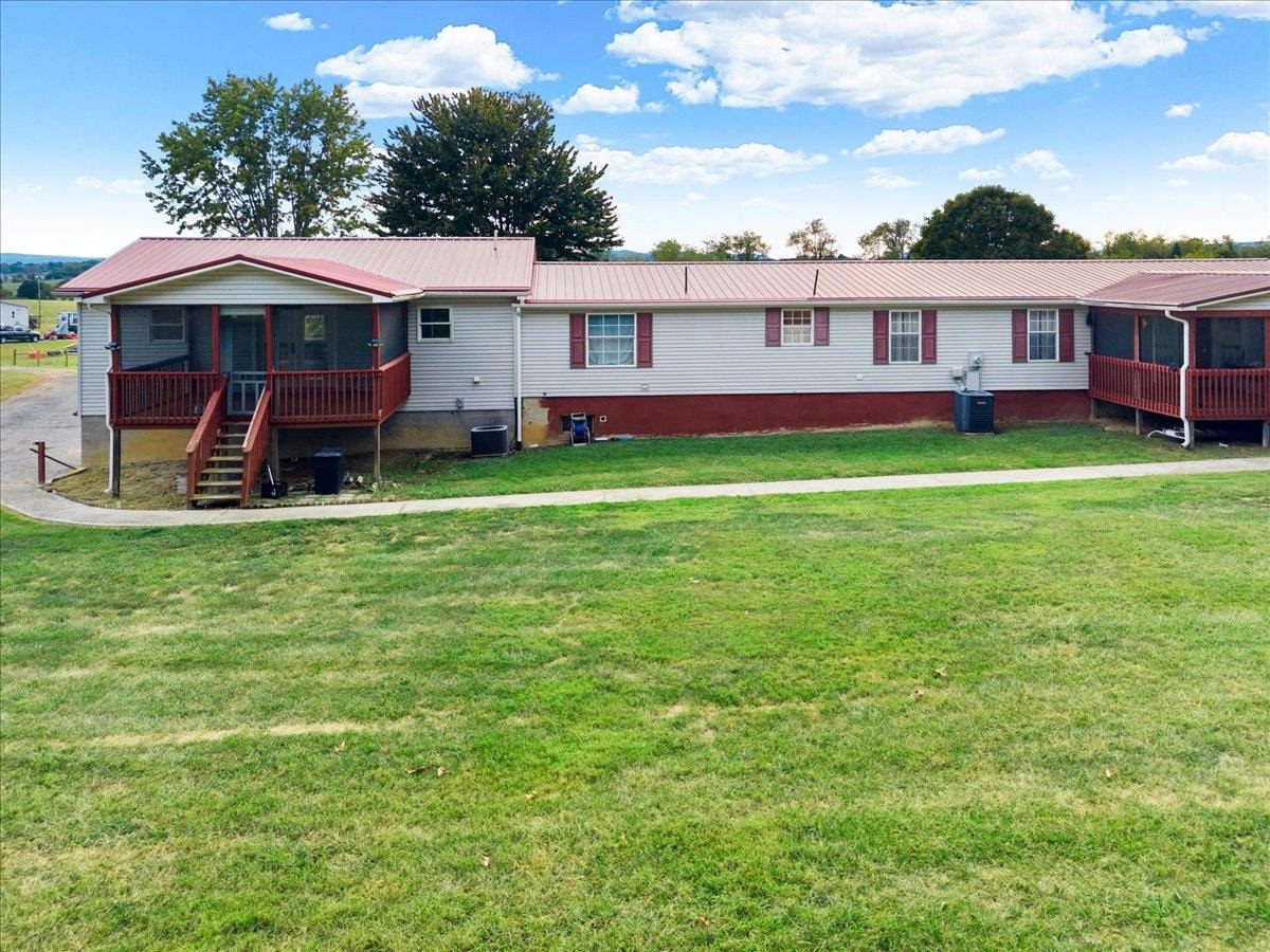 5308 Thornspring Road Pulaski VA 24301
