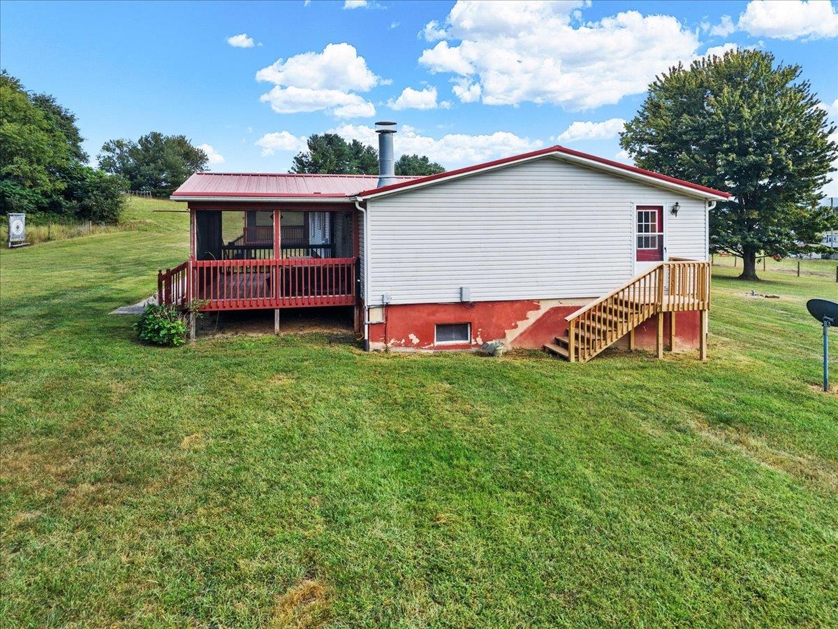5308 Thornspring Road Pulaski VA 24301