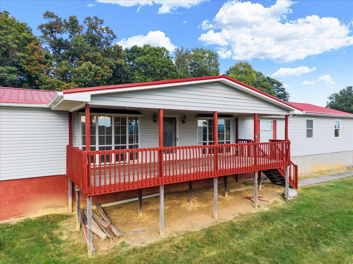 5308 Thornspring Road Pulaski VA 24301