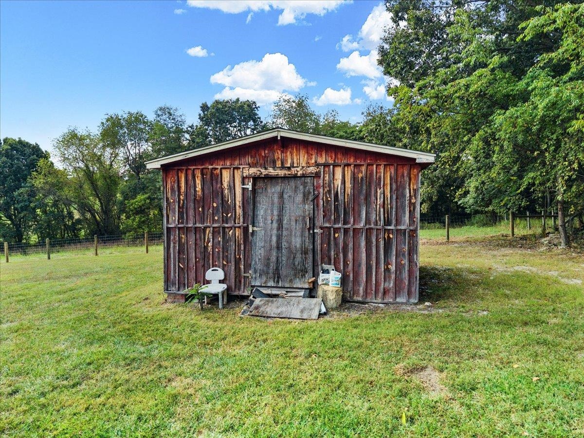 5308 Thornspring Road Pulaski VA 24301