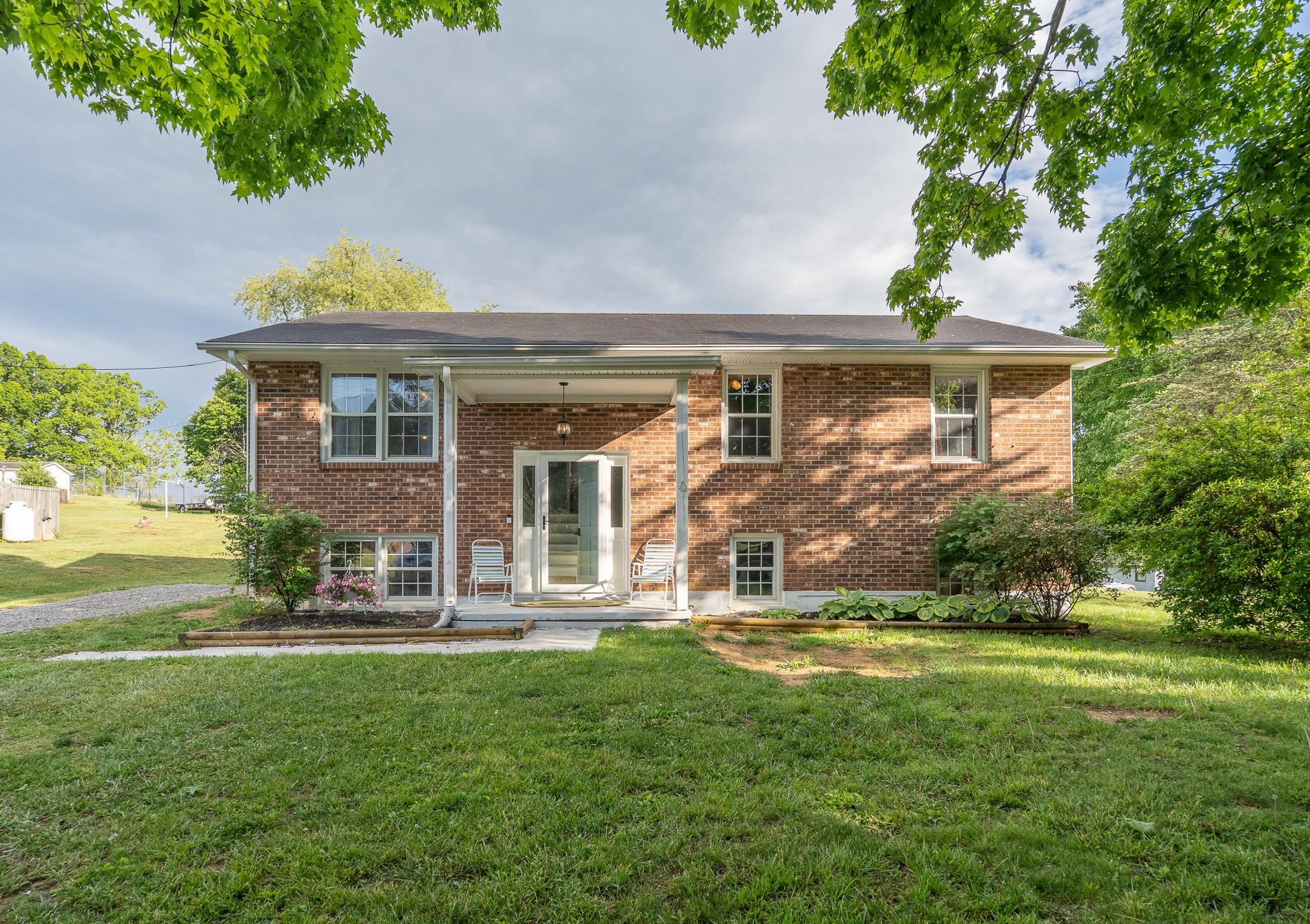 892 Ivanhoe Road Max Meadows VA 24360