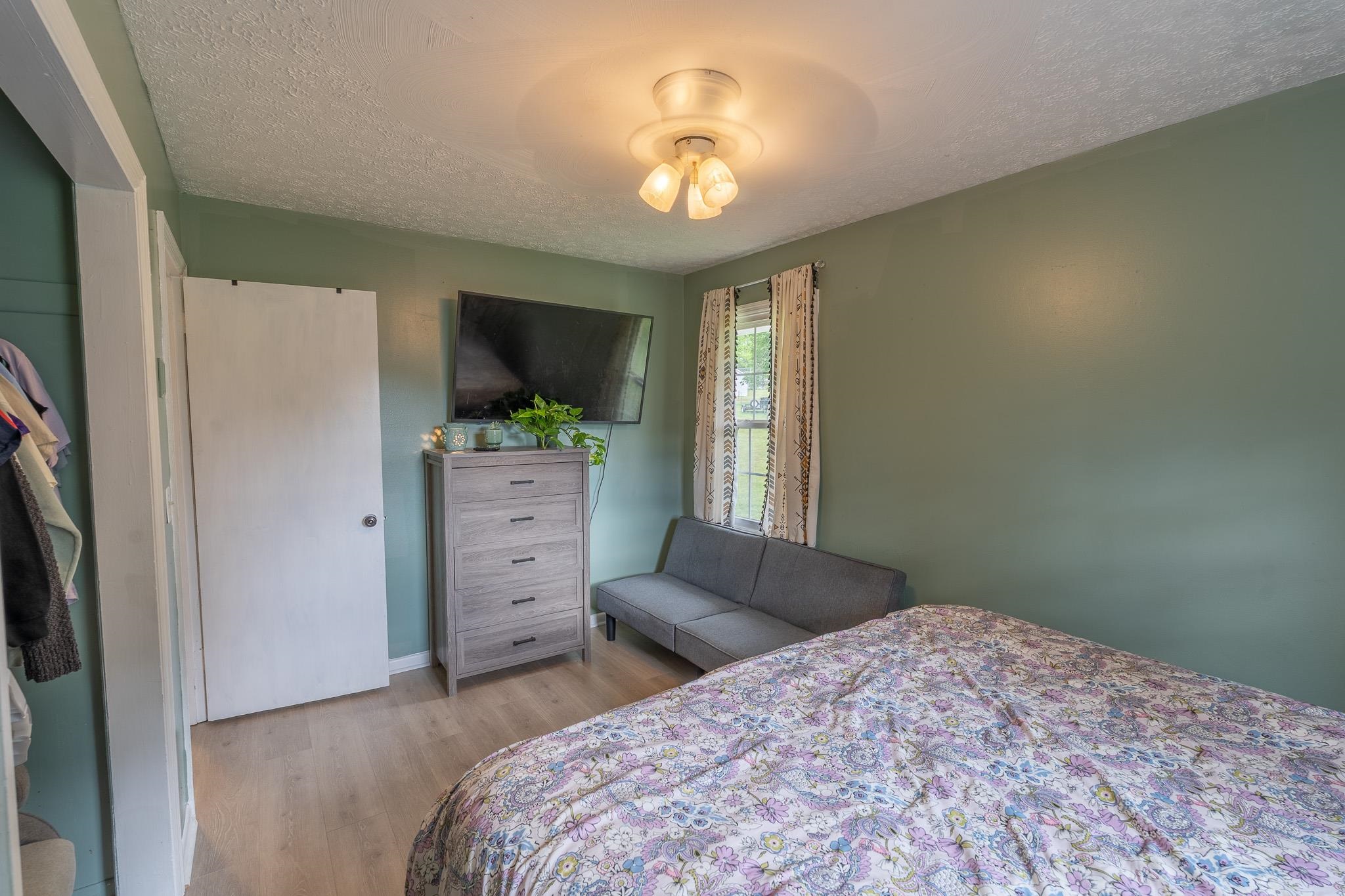 892 Ivanhoe Road Max Meadows VA 24360