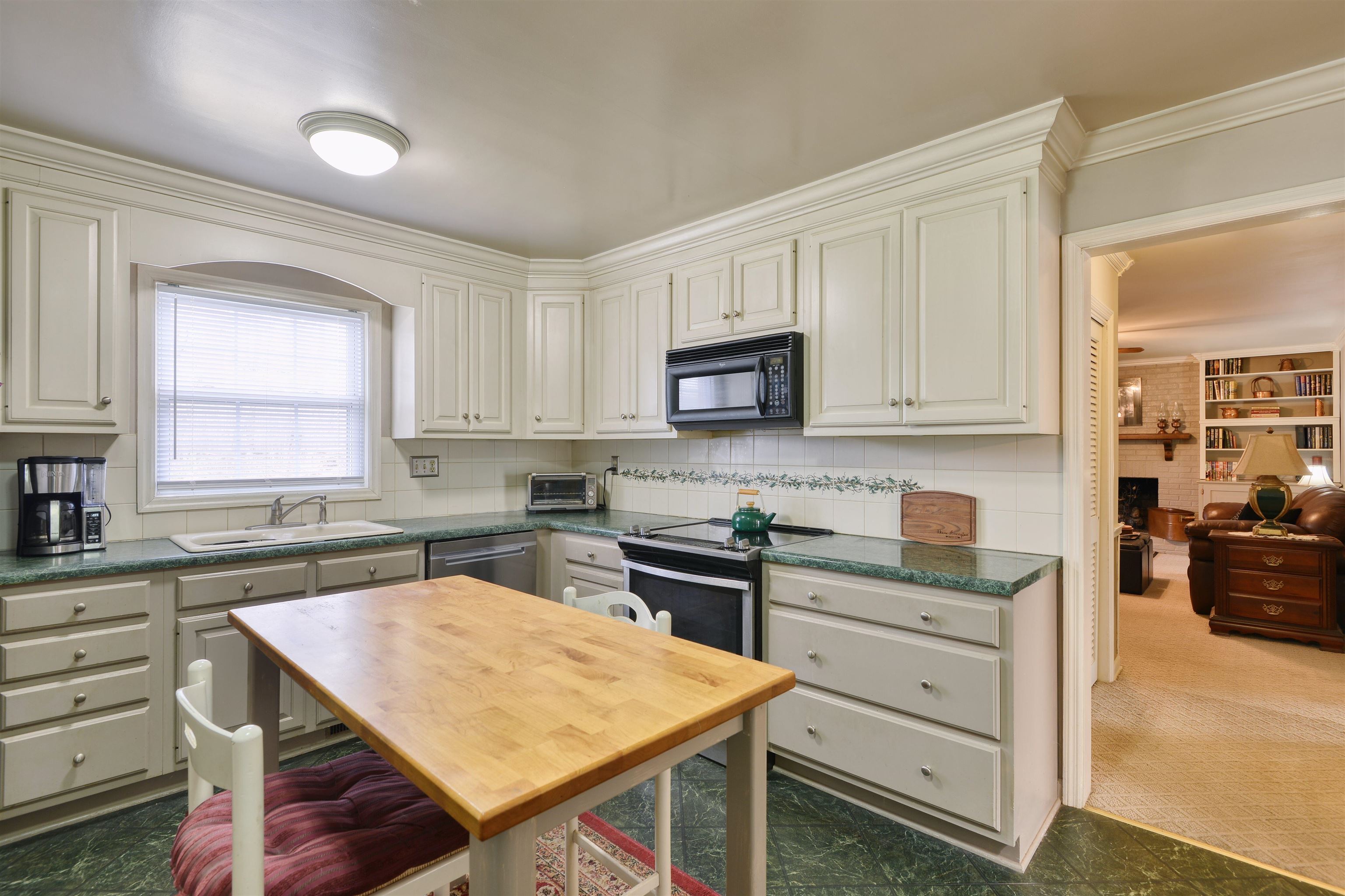 1008 Mcbryde Lane Blacksburg VA 24060