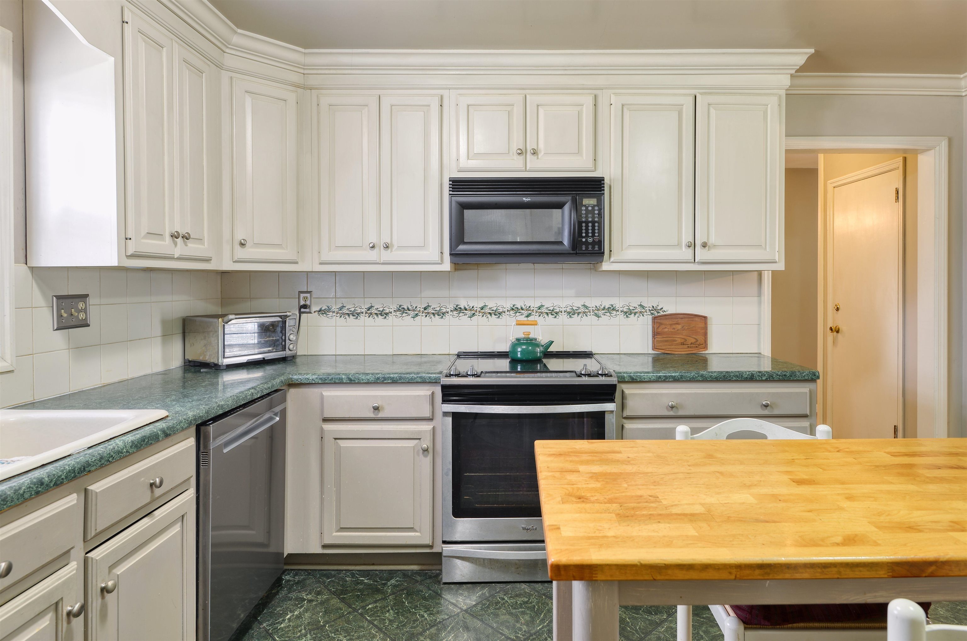 1008 Mcbryde Lane Blacksburg VA 24060