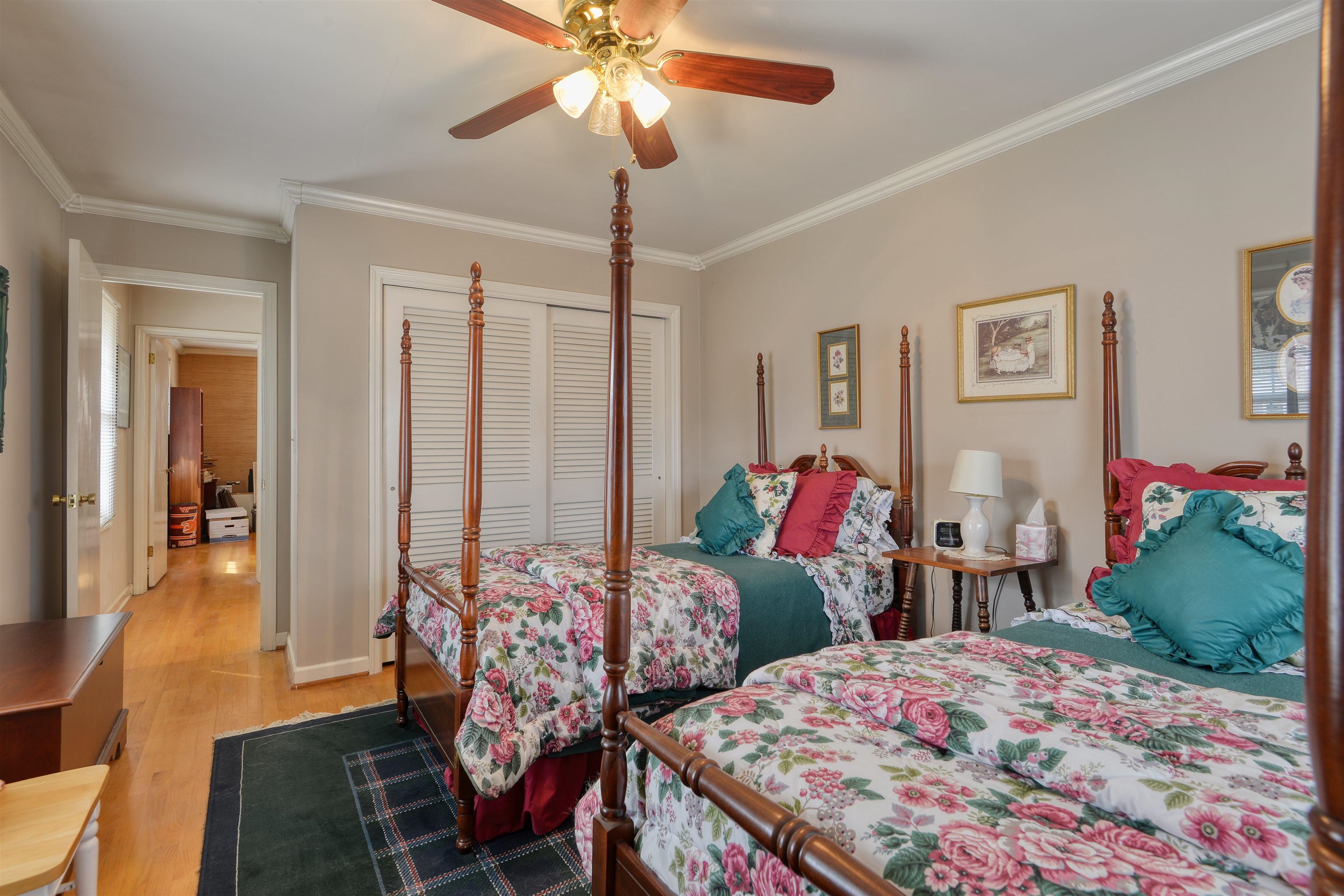 1008 Mcbryde Lane Blacksburg VA 24060