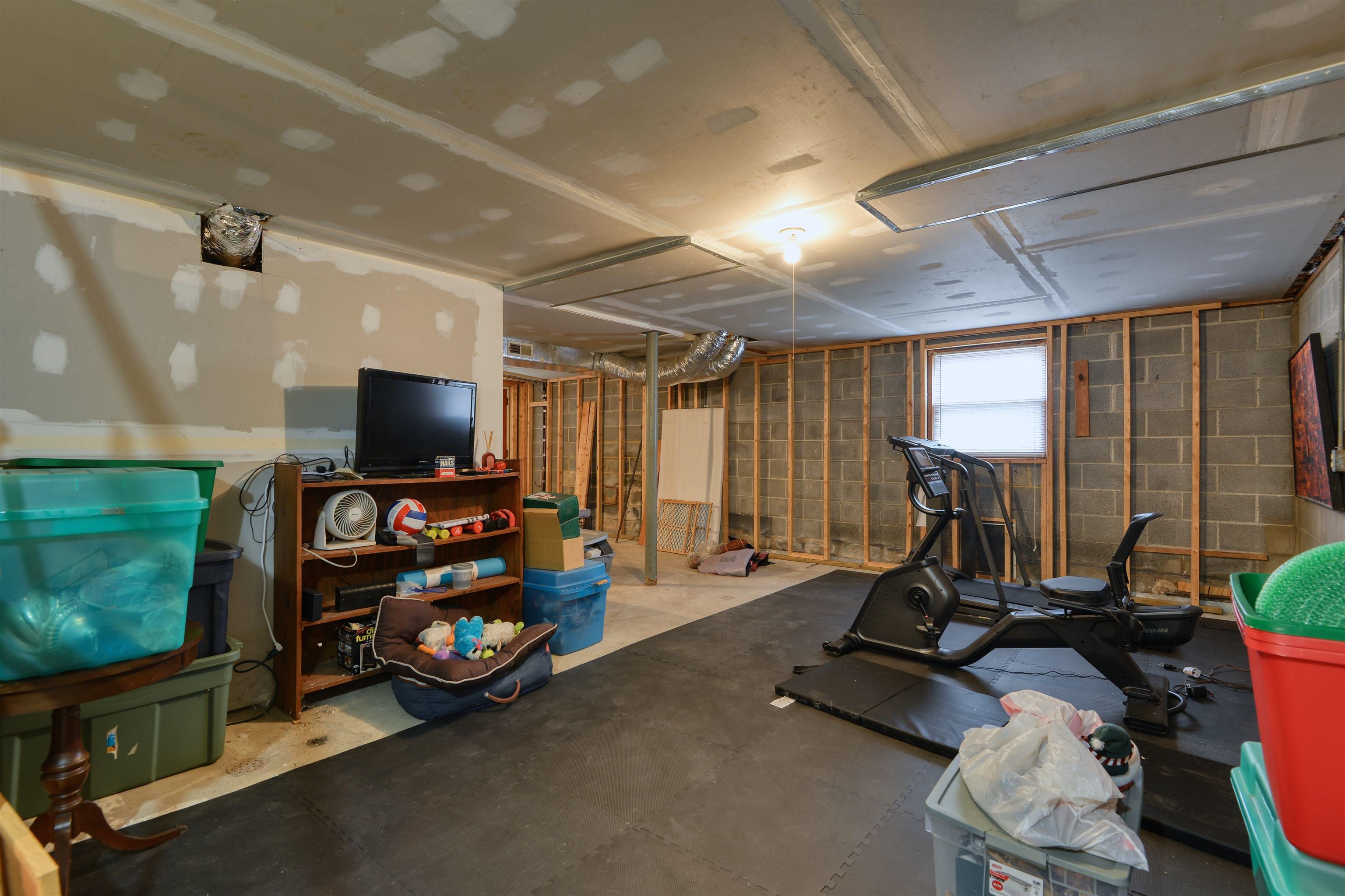 1008 Mcbryde Lane Blacksburg VA 24060