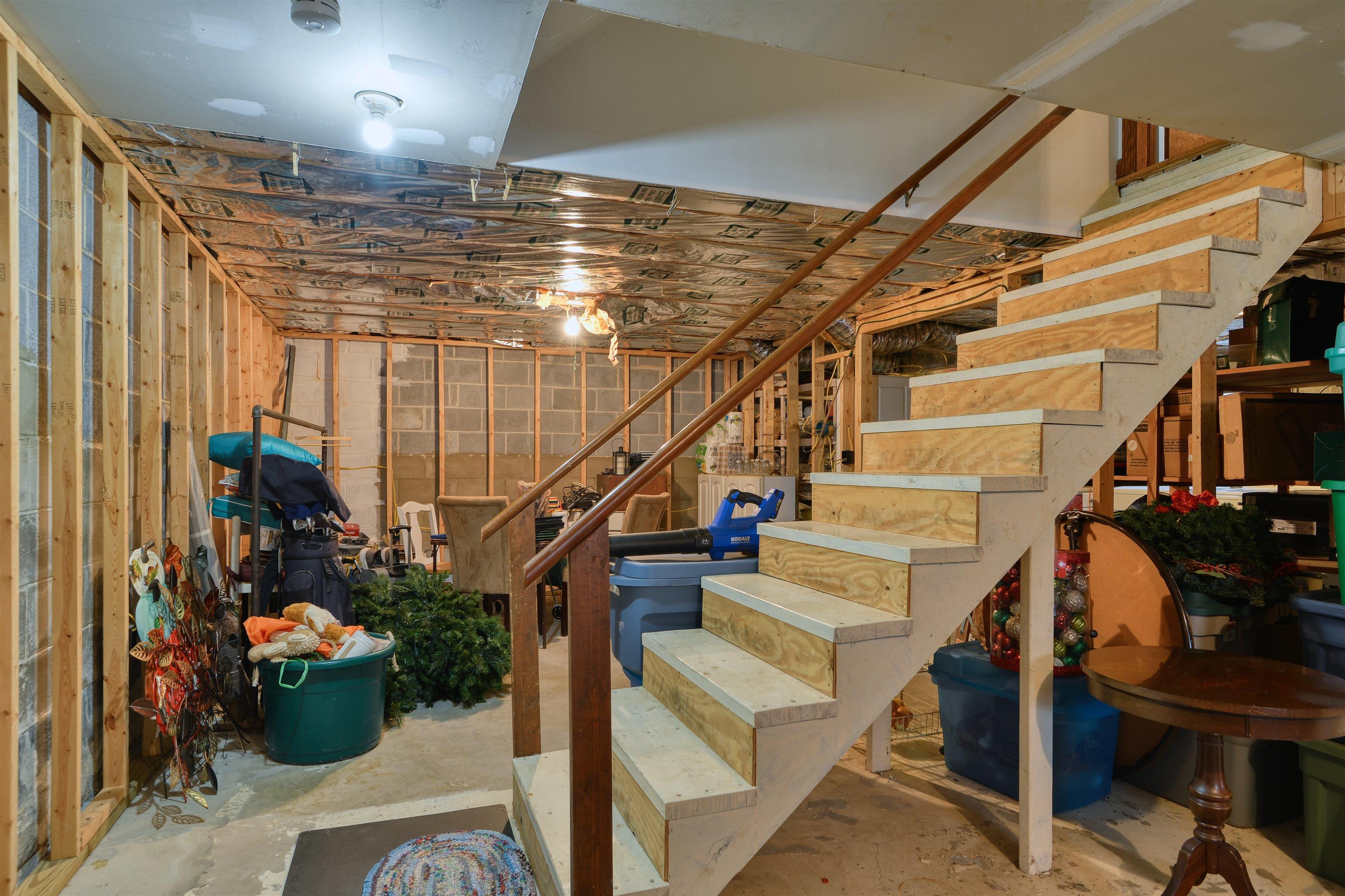 1008 Mcbryde Lane Blacksburg VA 24060