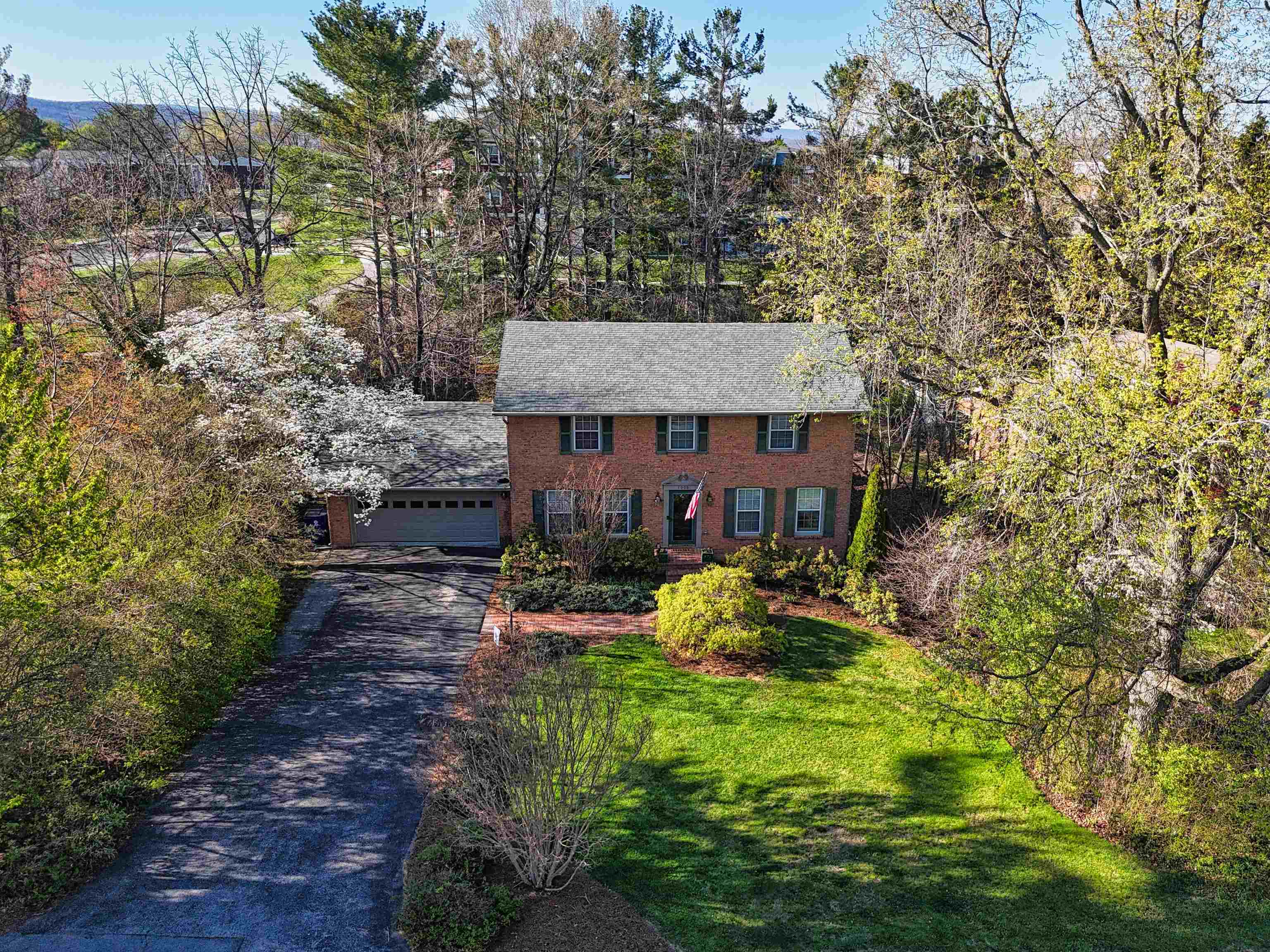 1008 Mcbryde Lane Blacksburg VA 24060