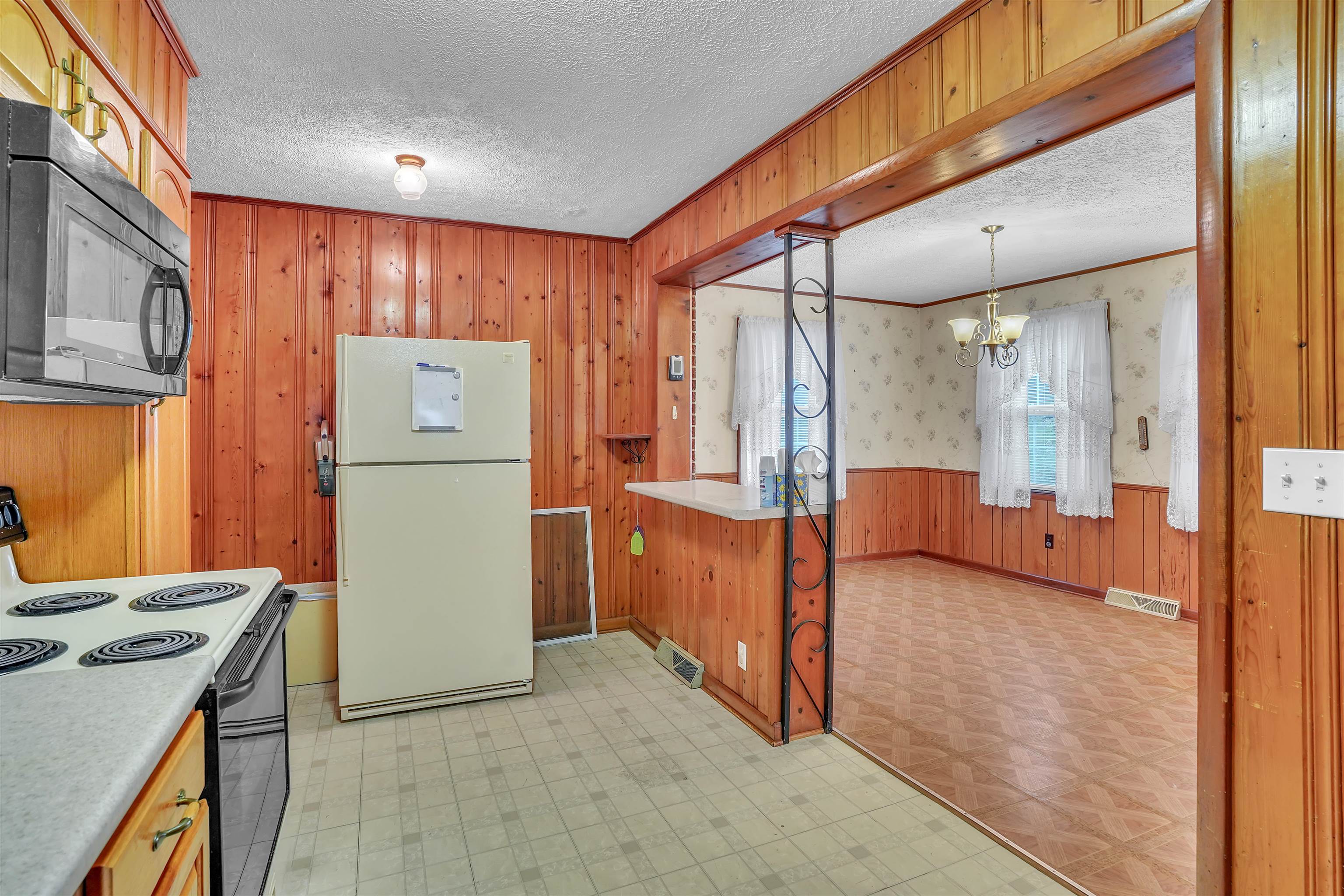 608 Cascade Drive Pembroke VA 24136