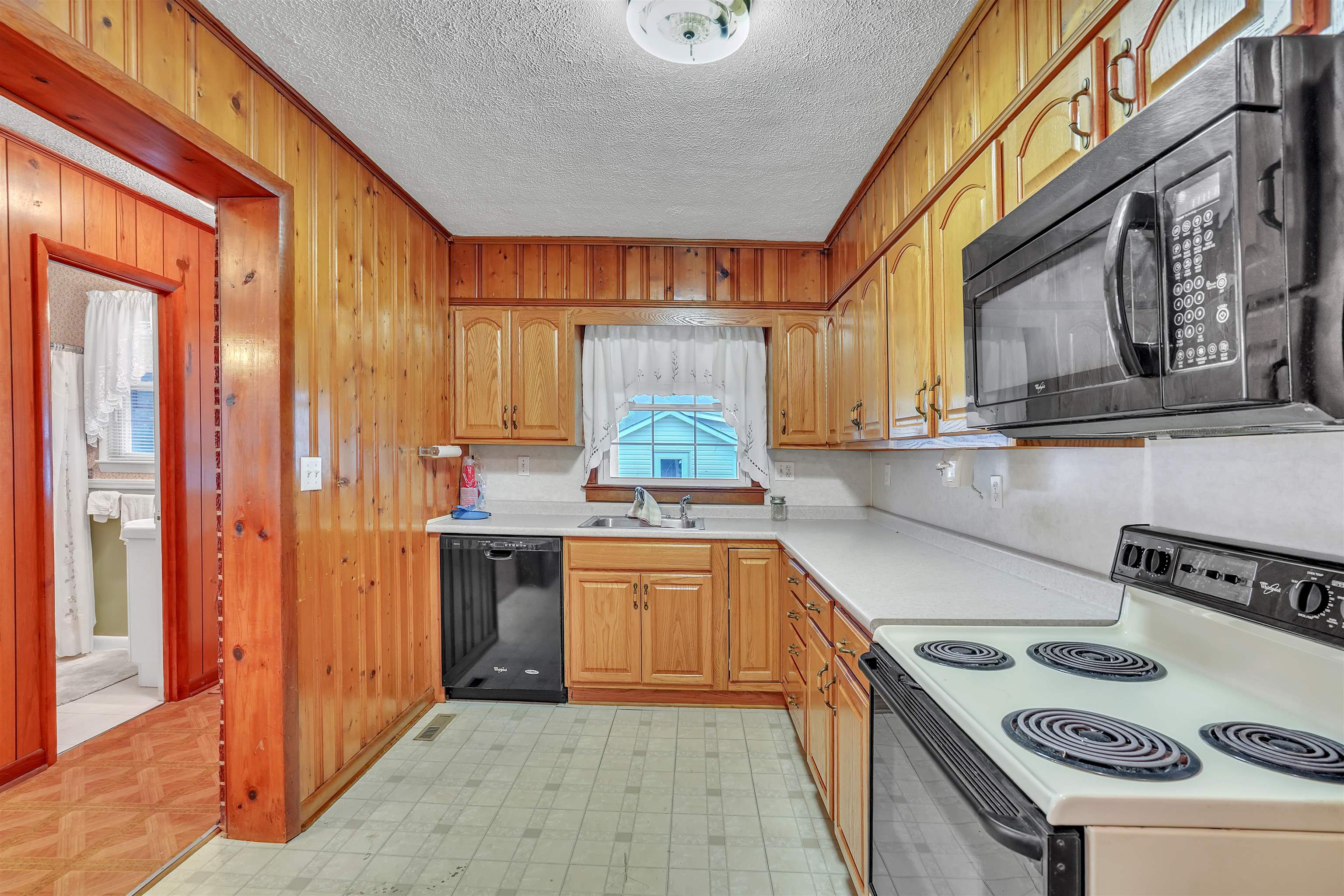 608 Cascade Drive Pembroke VA 24136