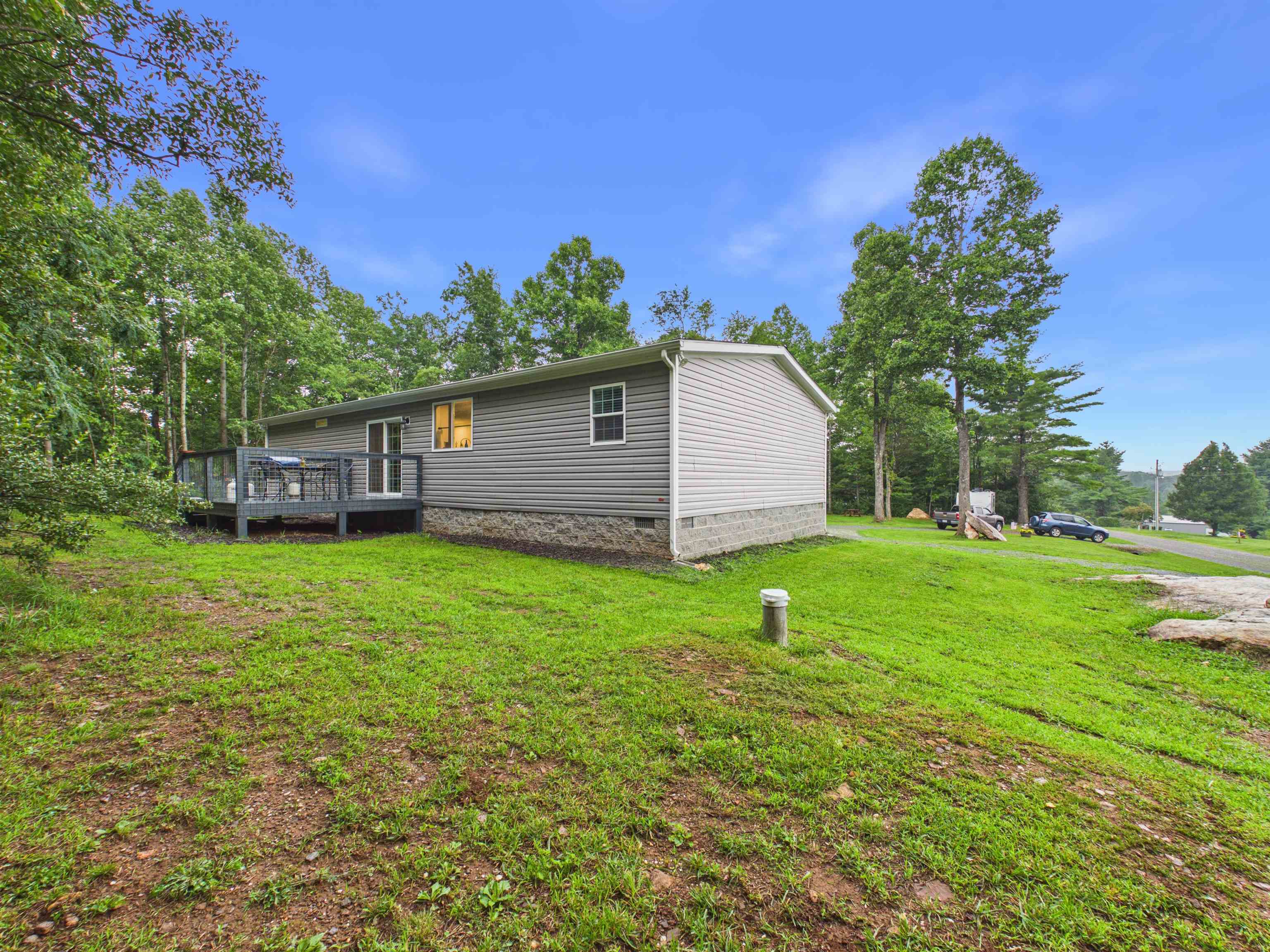 400 Ridge Oak Drive SE Copper Hill VA 24079