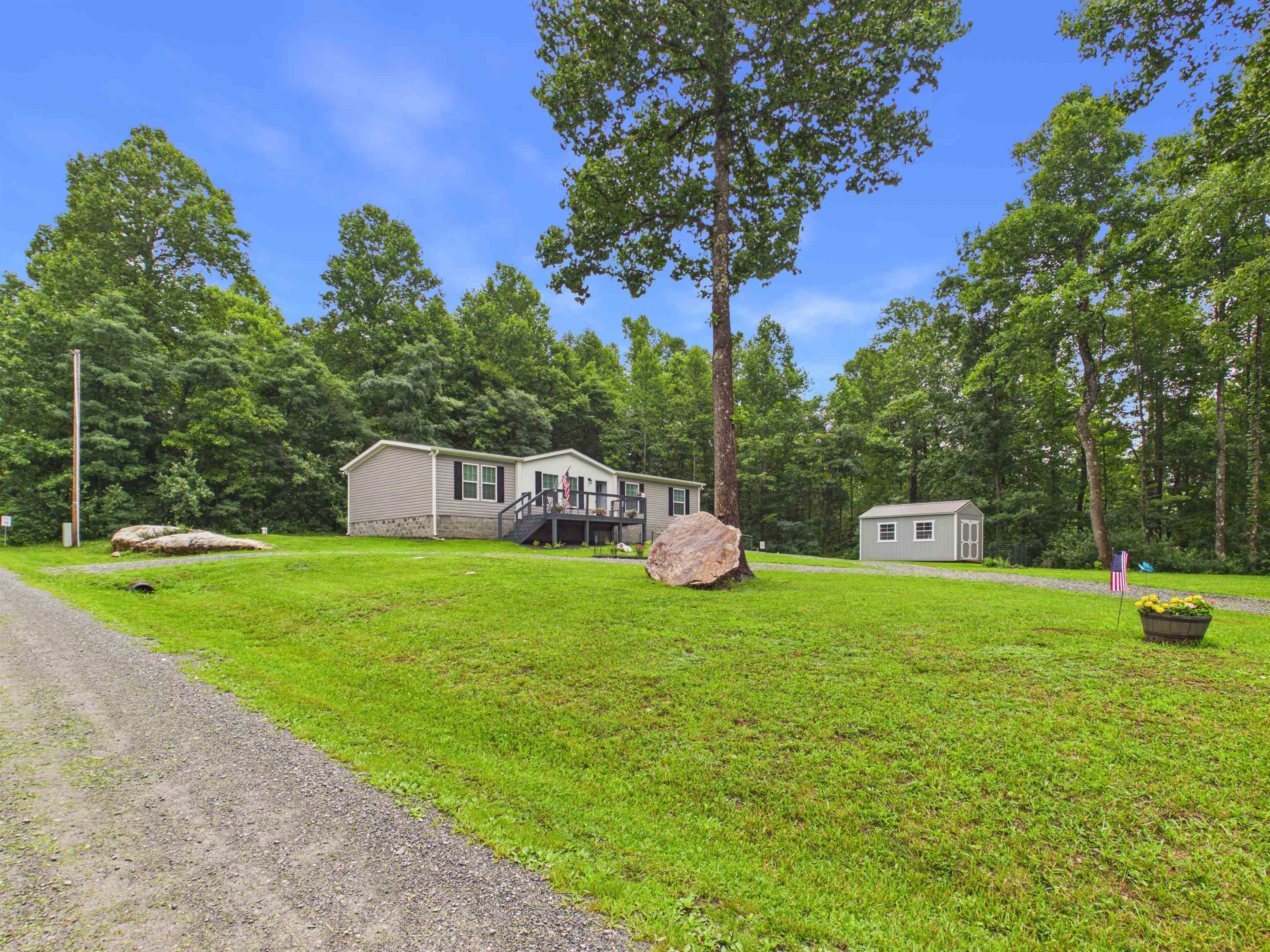 400 Ridge Oak Drive SE Copper Hill VA 24079