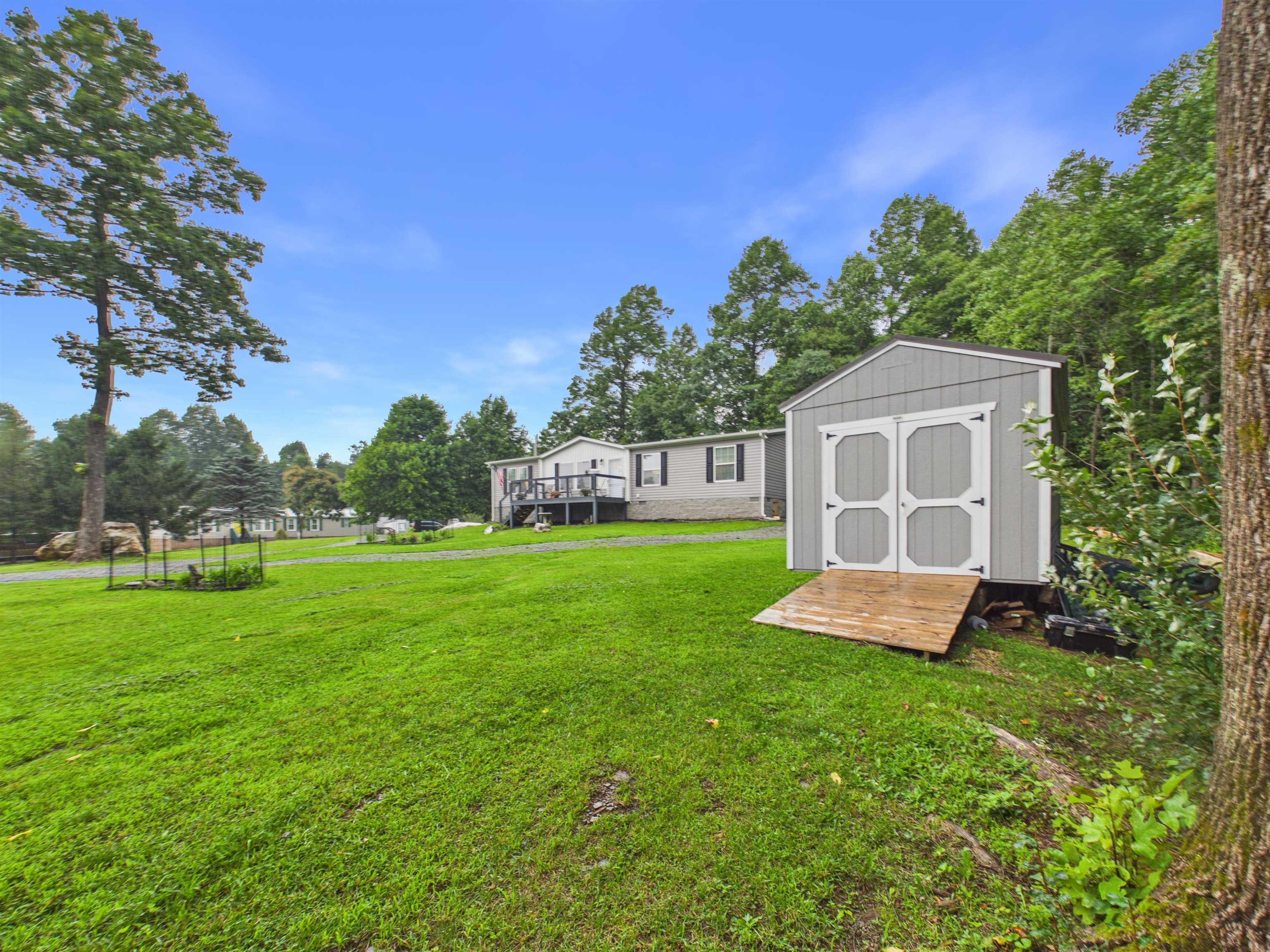 400 Ridge Oak Drive SE Copper Hill VA 24079