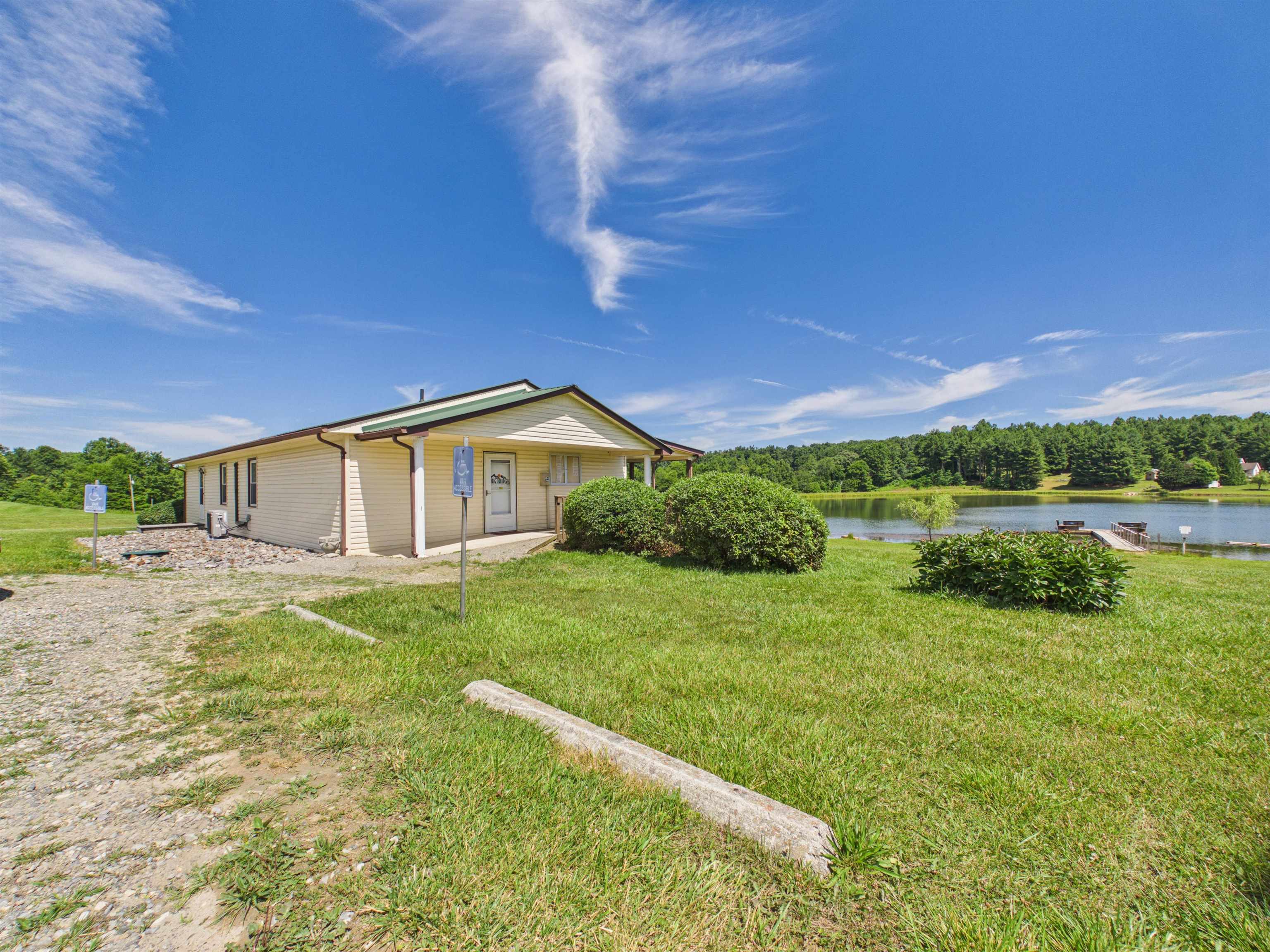 400 Ridge Oak Drive SE Copper Hill VA 24079
