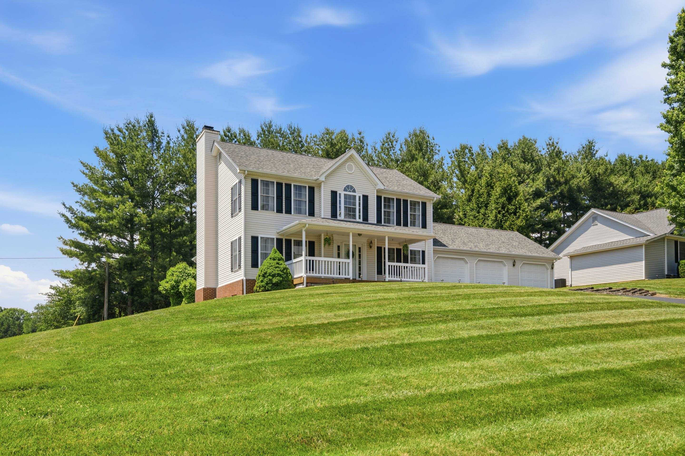 55 Sapphire Avenue Christiansburg VA 24073