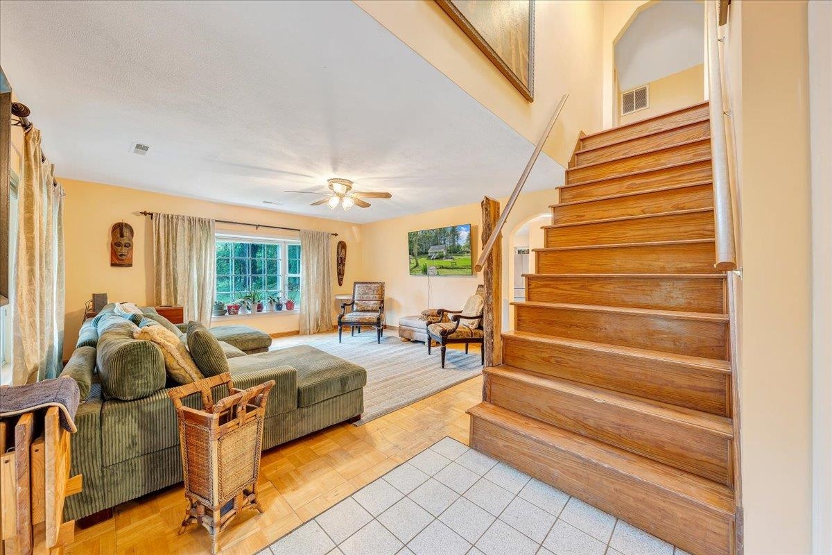 112 Shawsville Pike NE Check VA 24072
