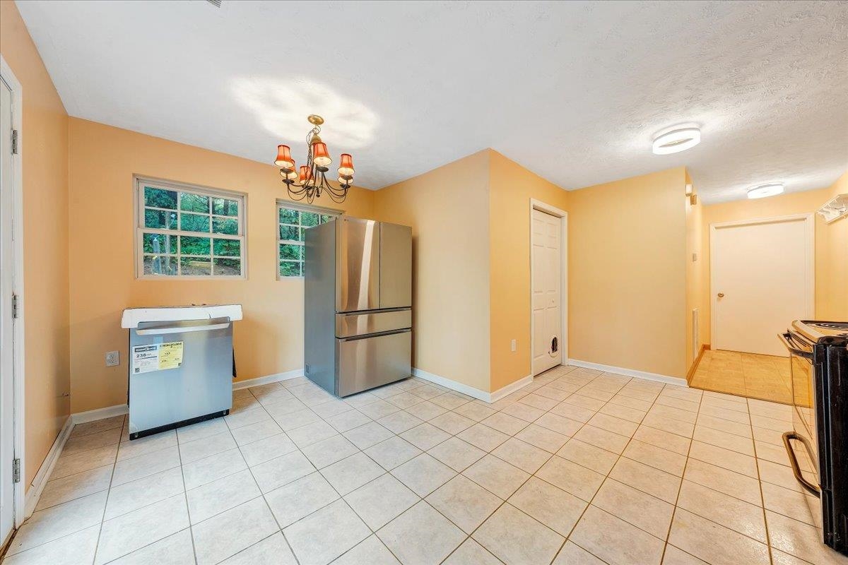 112 Shawsville Pike NE Check VA 24072