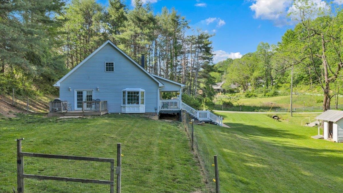 112 Shawsville Pike NE Check VA 24072