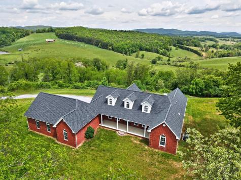 217 Indian Valley Po Road Willis VA 24380