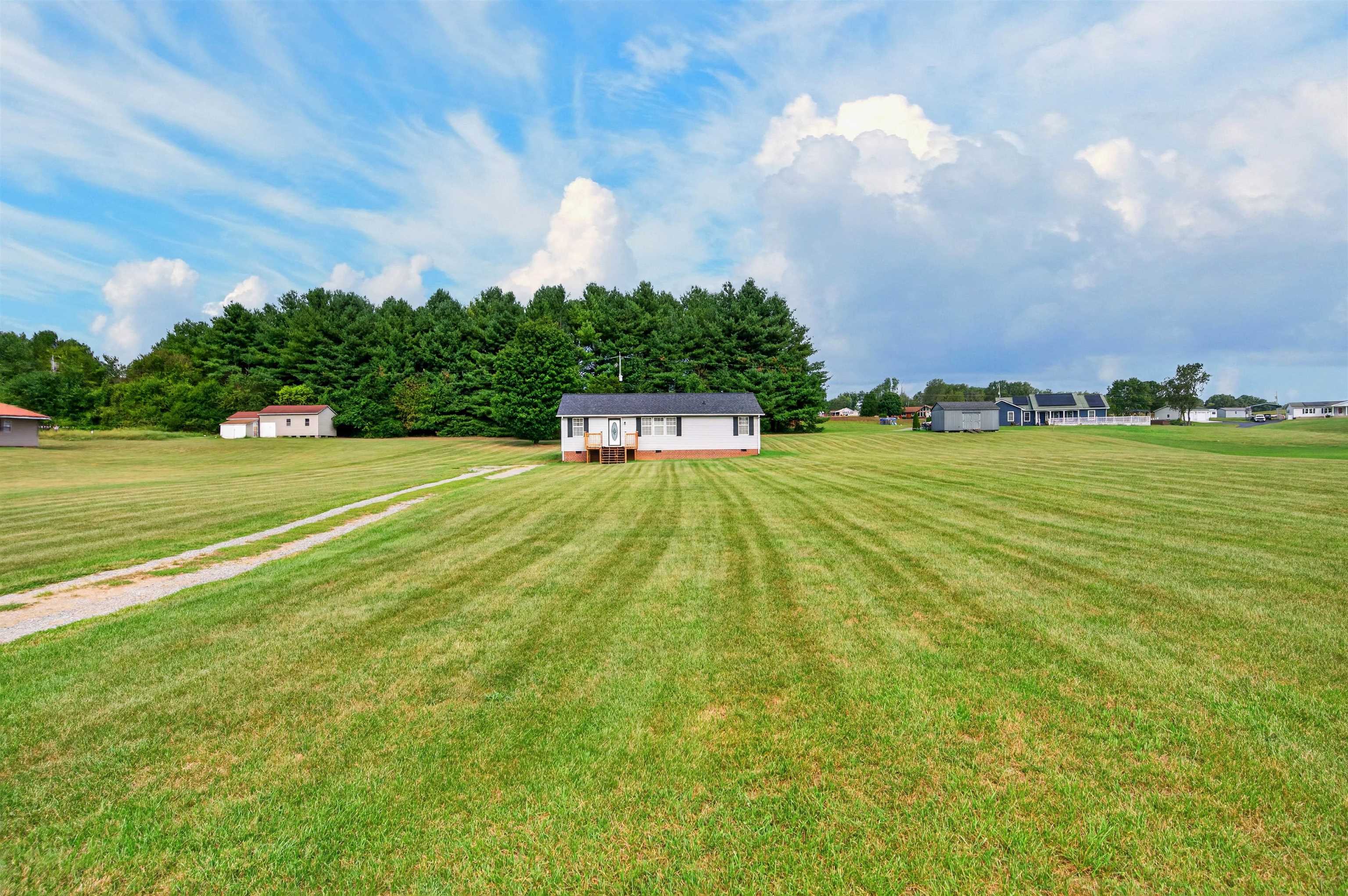 5096 Thornspring Road Pulaski VA 24301