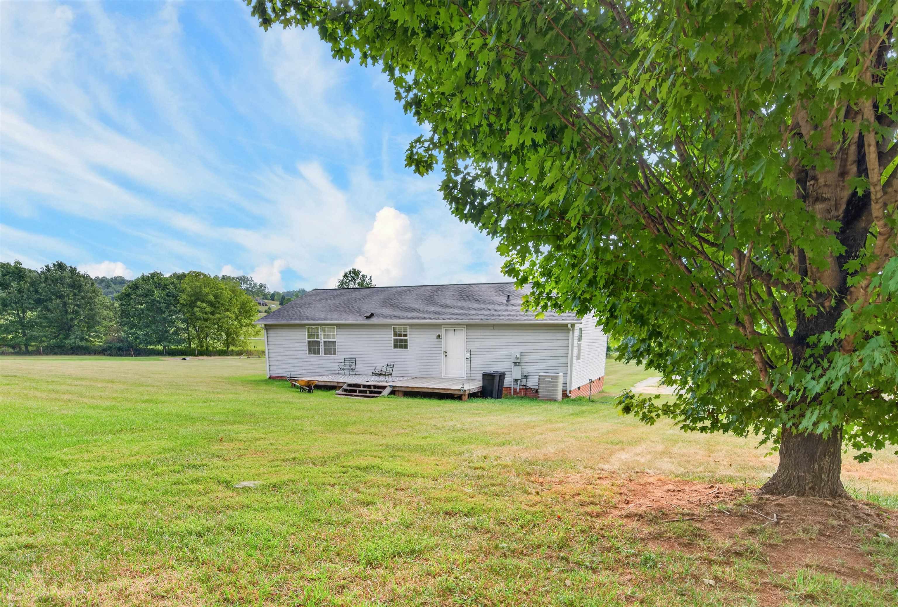 5096 Thornspring Road Pulaski VA 24301