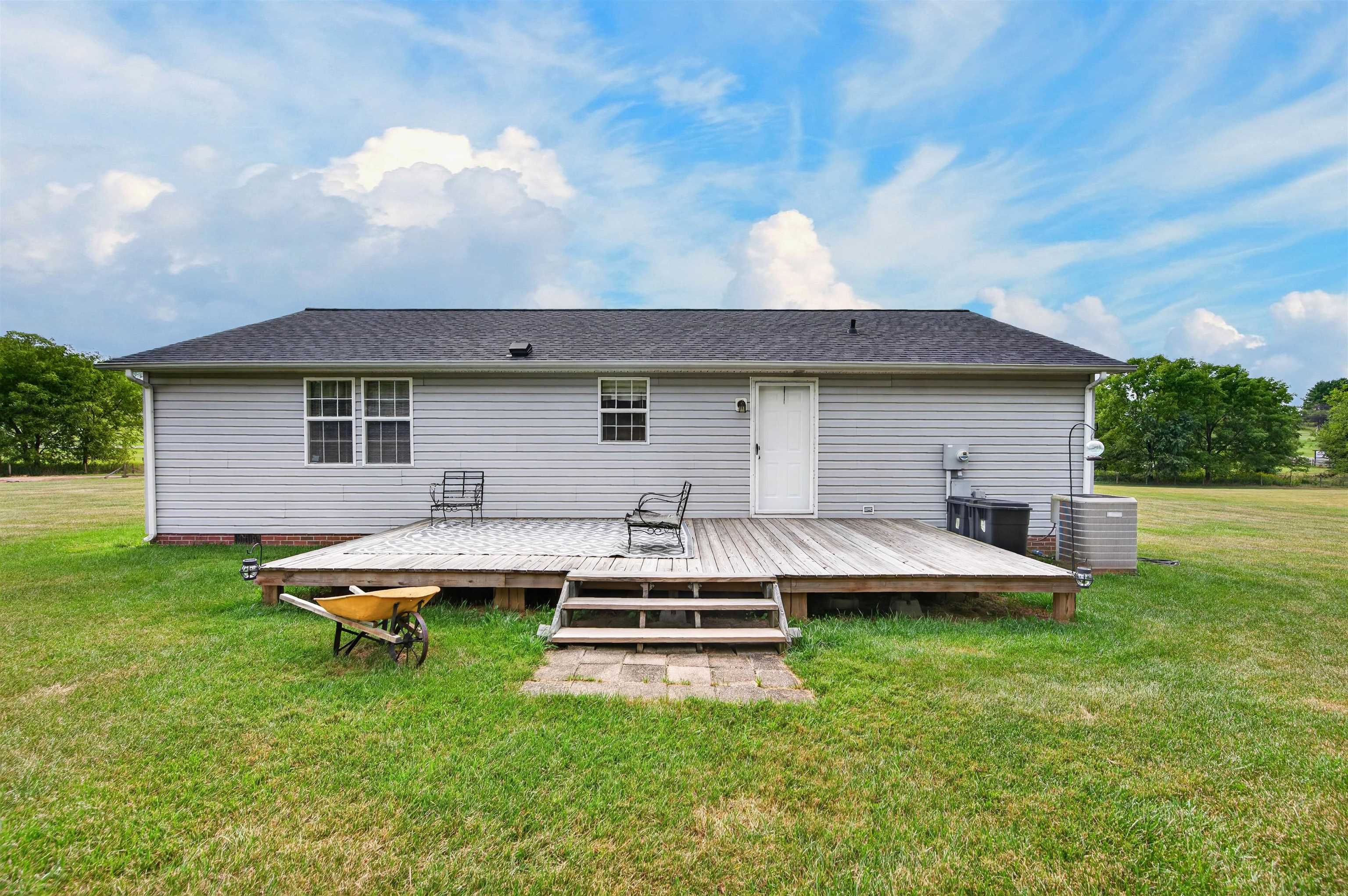 5096 Thornspring Road Pulaski VA 24301