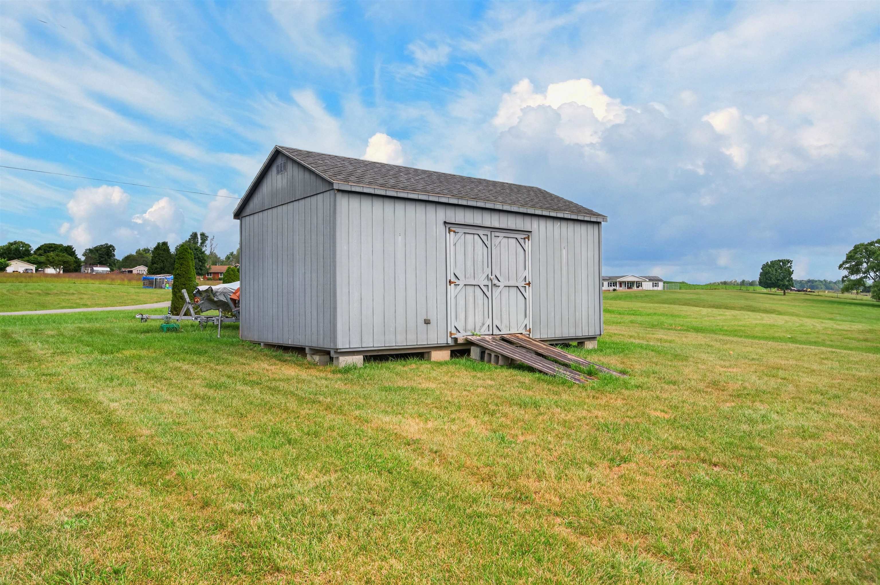5096 Thornspring Road Pulaski VA 24301
