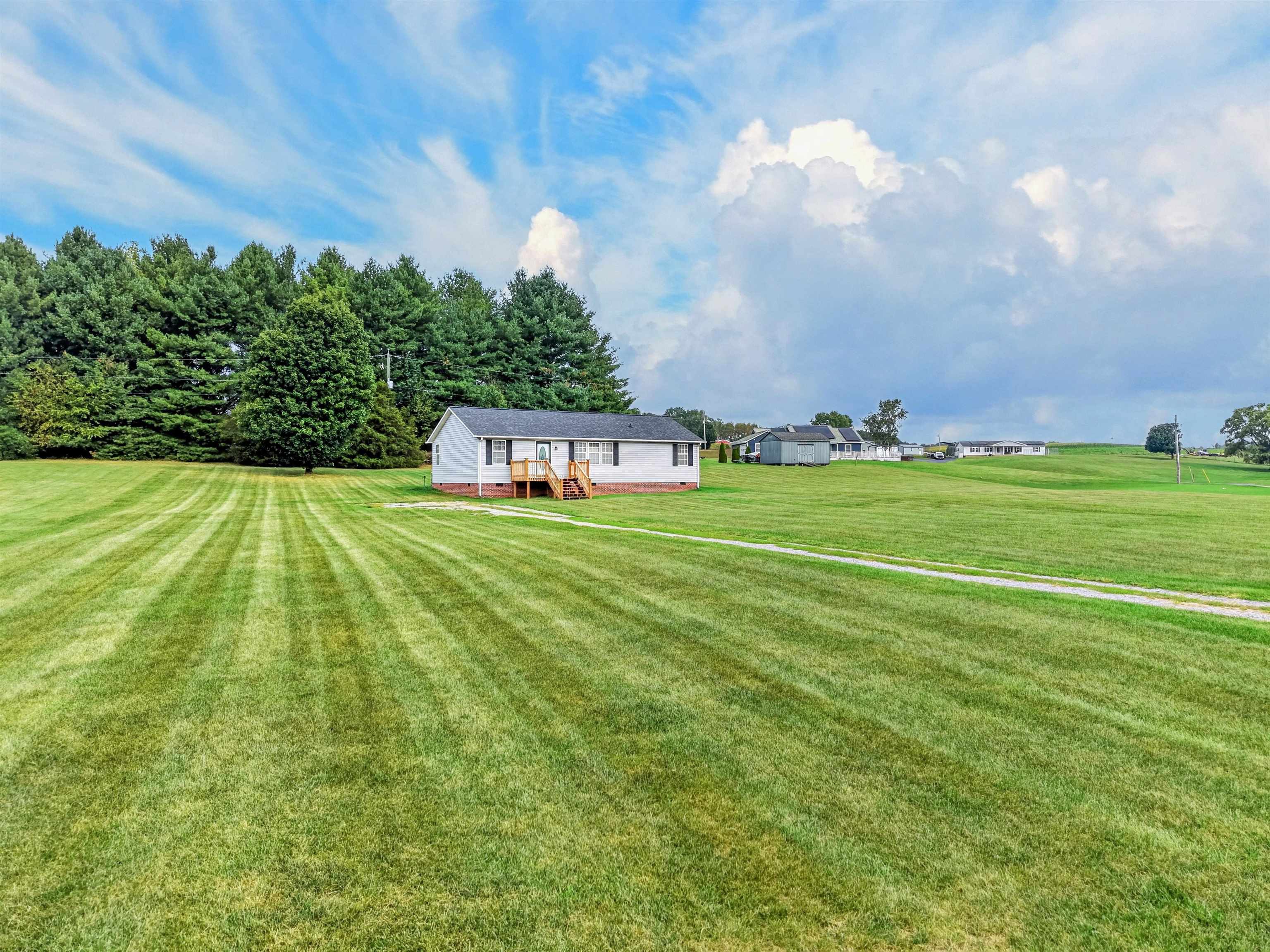 5096 Thornspring Road Pulaski VA 24301